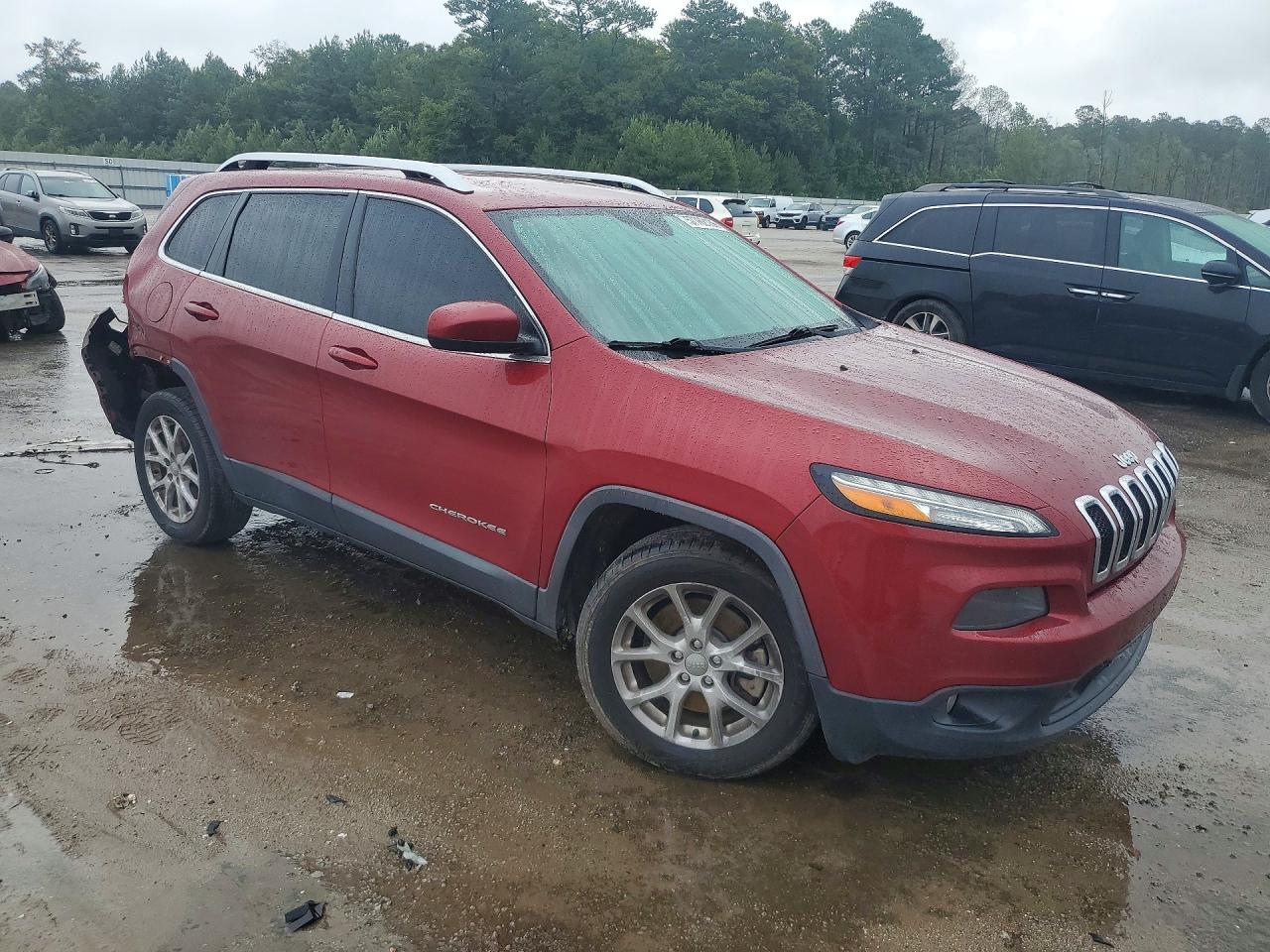 2015 Jeep Cherokee Latitude Burgundy vin: 1C4PJLCB6FW620383