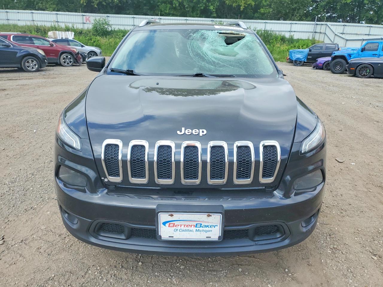 2015 Jeep Cherokee Latitude Black vin: 1C4PJLCB6FW682933