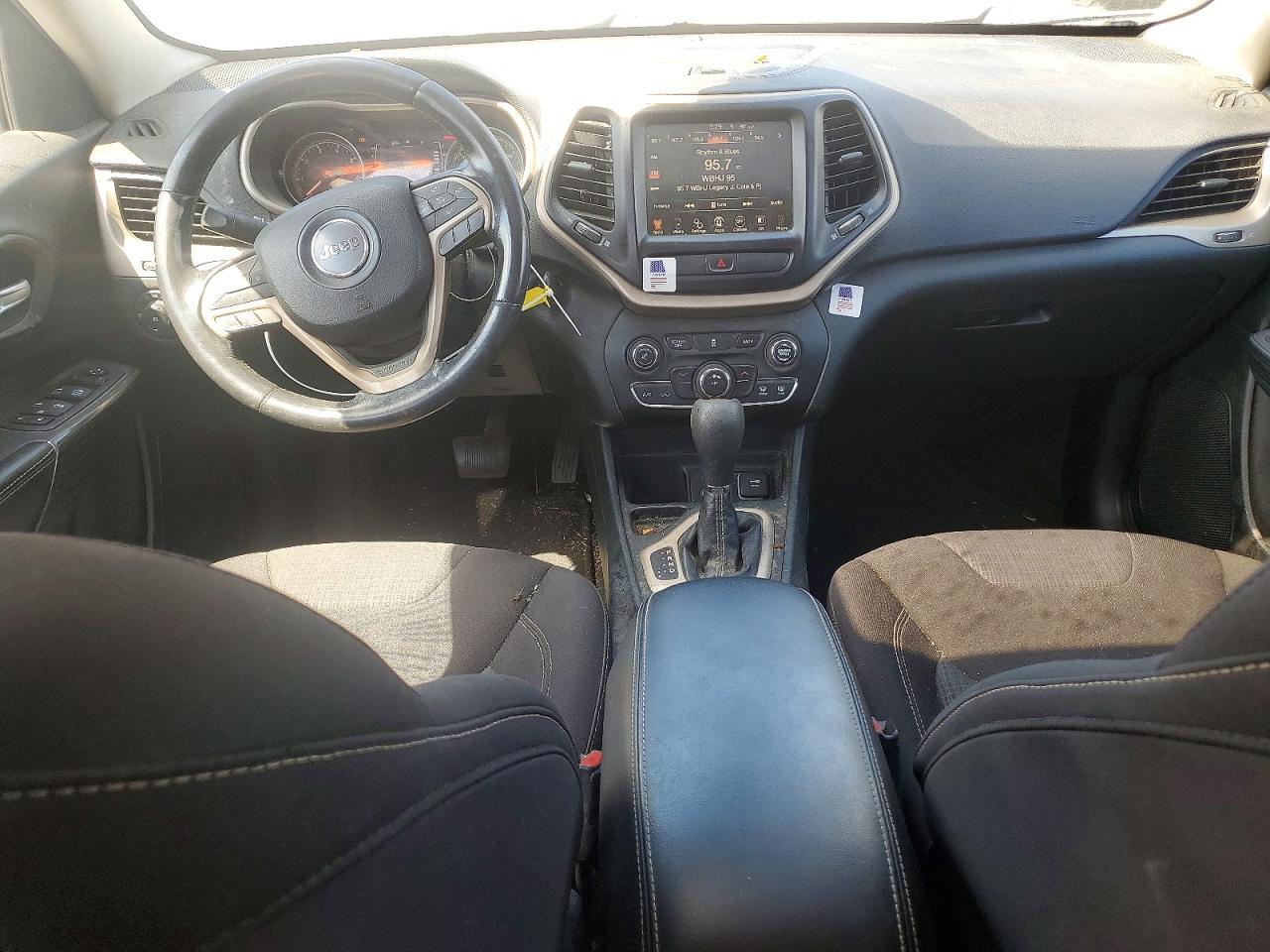 2015 Jeep Cherokee Latitude Серый vin: 1C4PJLCB6FW690126