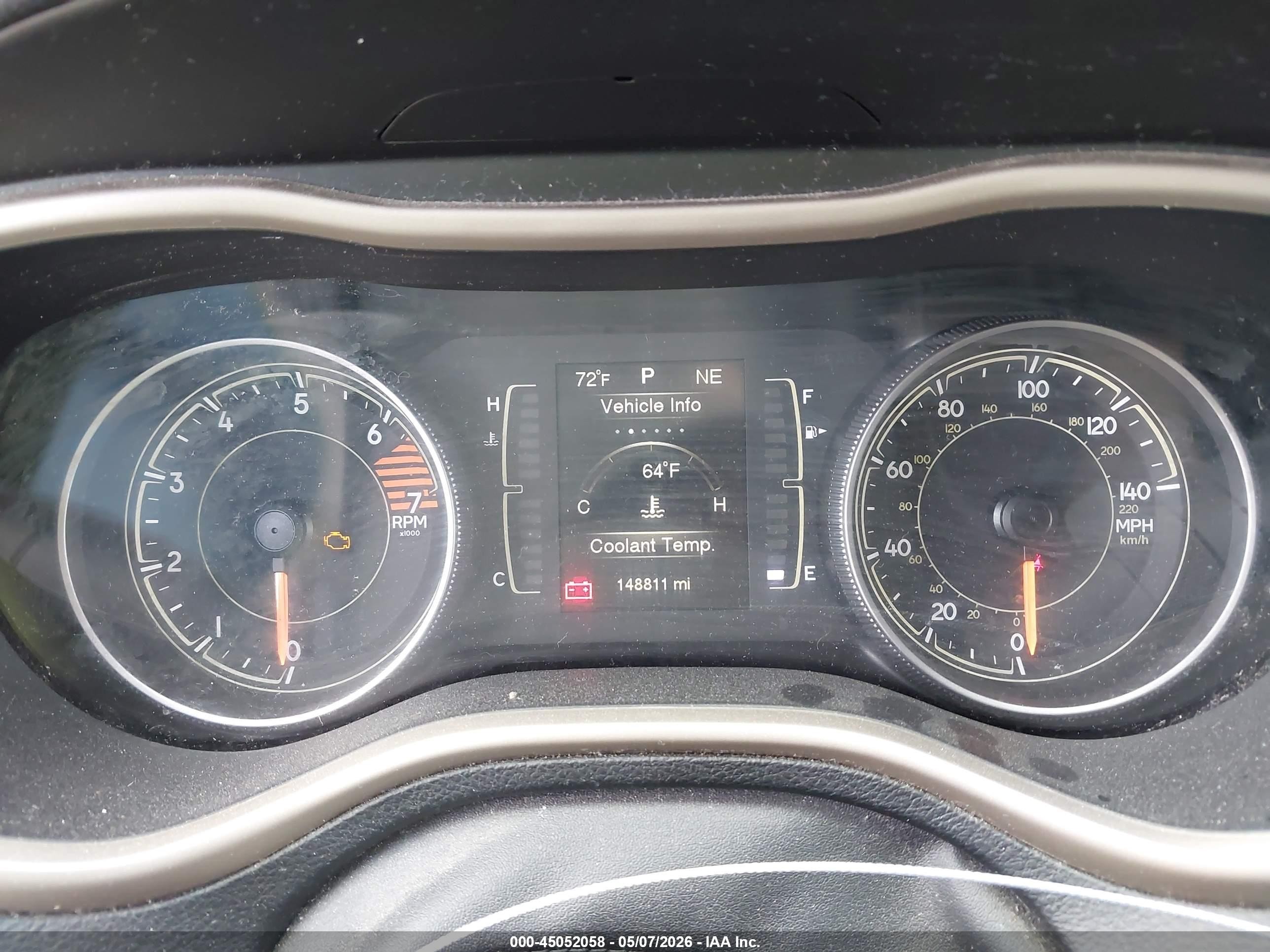 2016 Jeep Cherokee Latitude Белый vin: 1C4PJLCB6GW177945