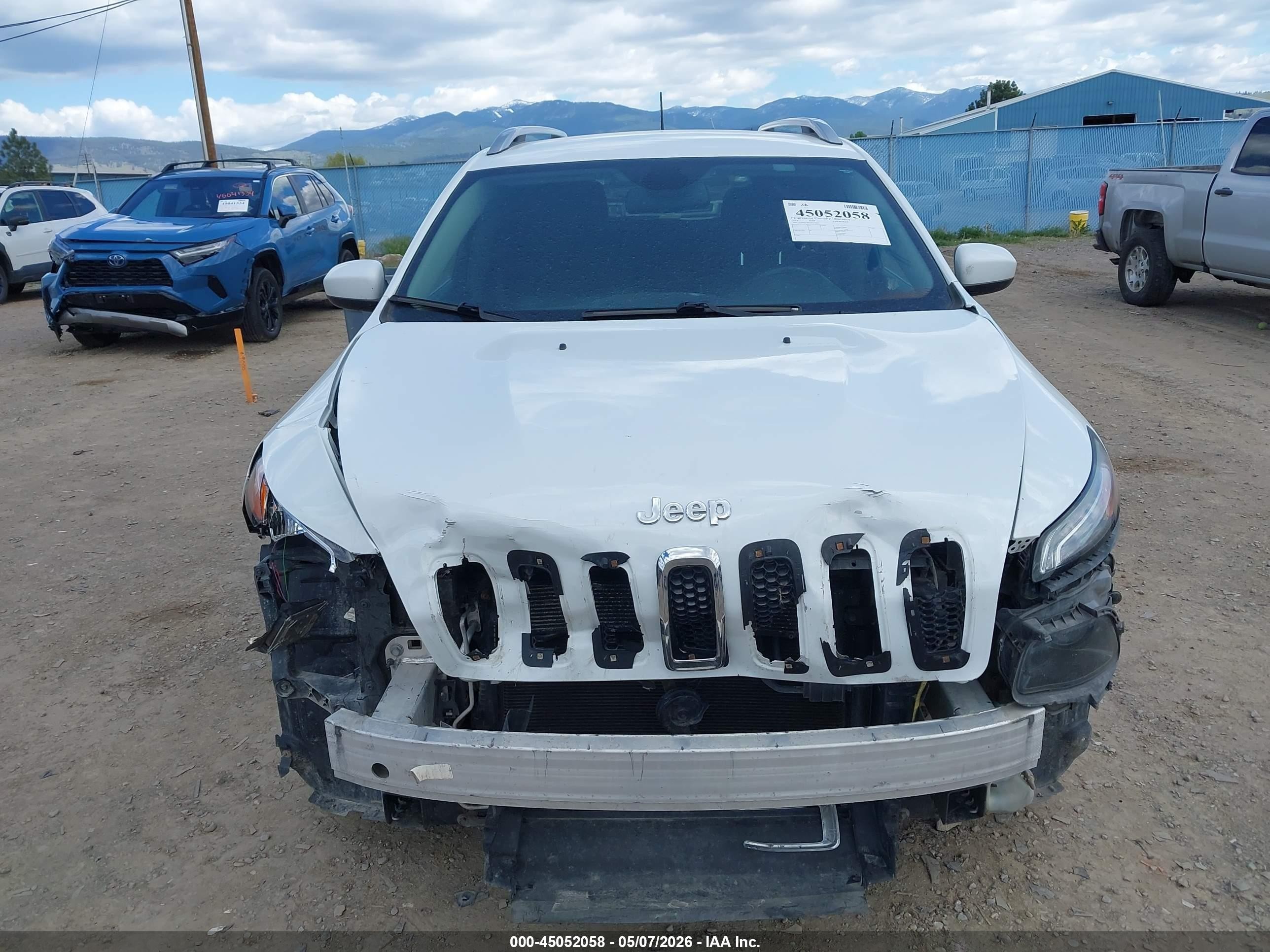 2016 Jeep Cherokee Latitude Белый vin: 1C4PJLCB6GW177945