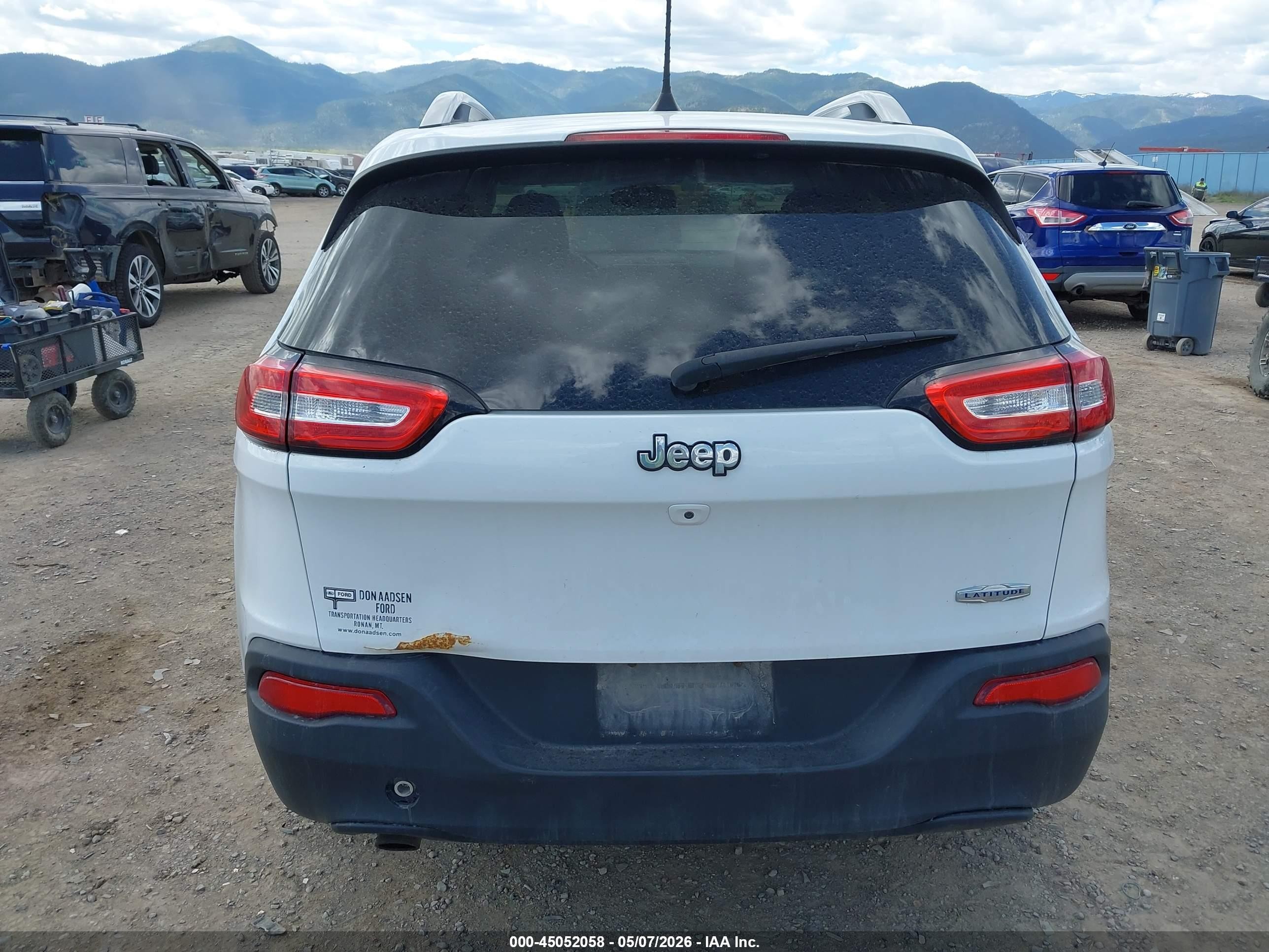 2016 Jeep Cherokee Latitude Белый vin: 1C4PJLCB6GW177945