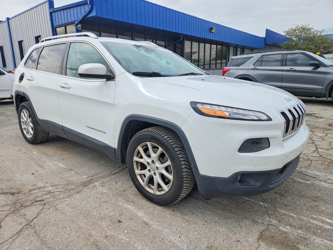 2014 Jeep Cherokee Latitude White vin: 1C4PJLCB7EW101762