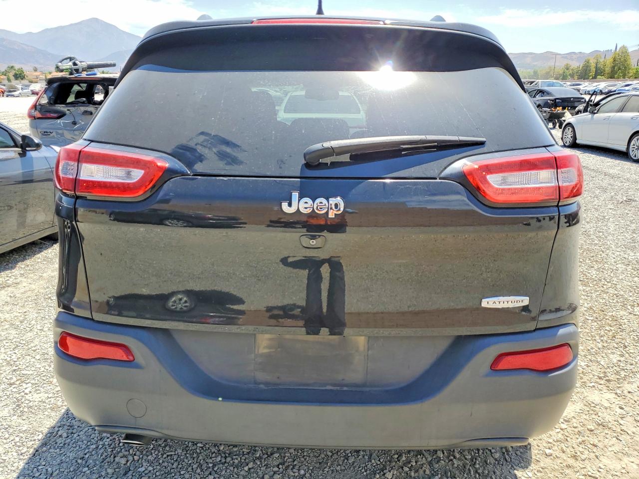 2014 Jeep Cherokee Latitude Black vin: 1C4PJLCB7EW154641
