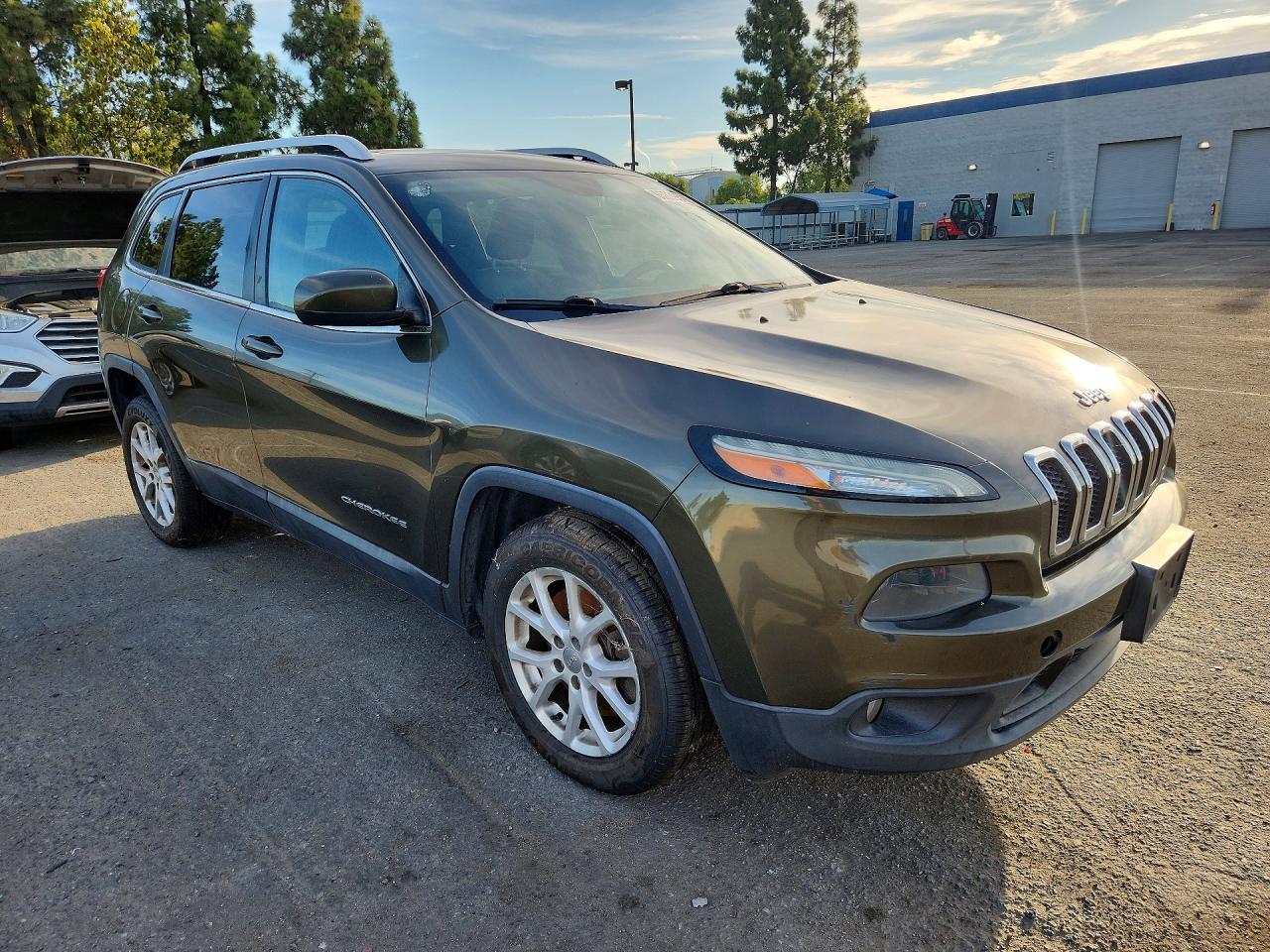 2014 Jeep Cherokee Latitude Зеленый vin: 1C4PJLCB7EW202767