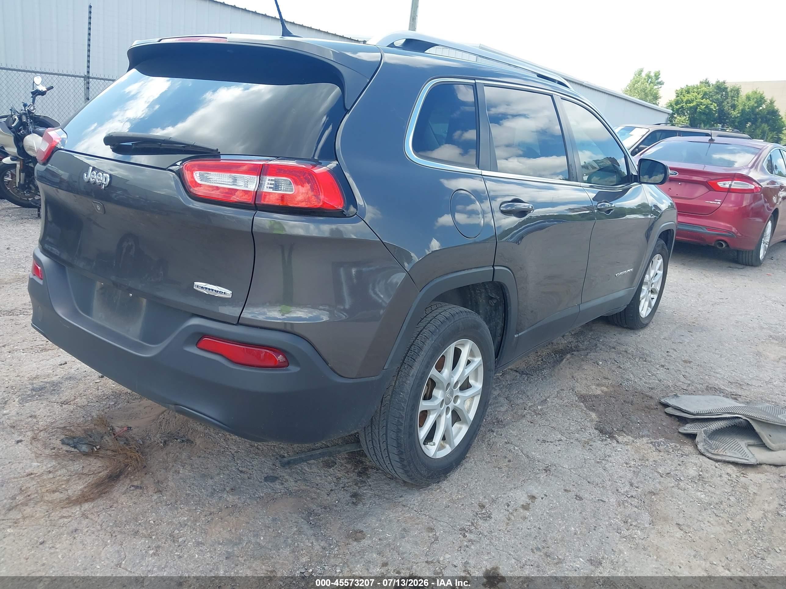 2014 Jeep Cherokee Latitude Gray vin: 1C4PJLCB7EW228706