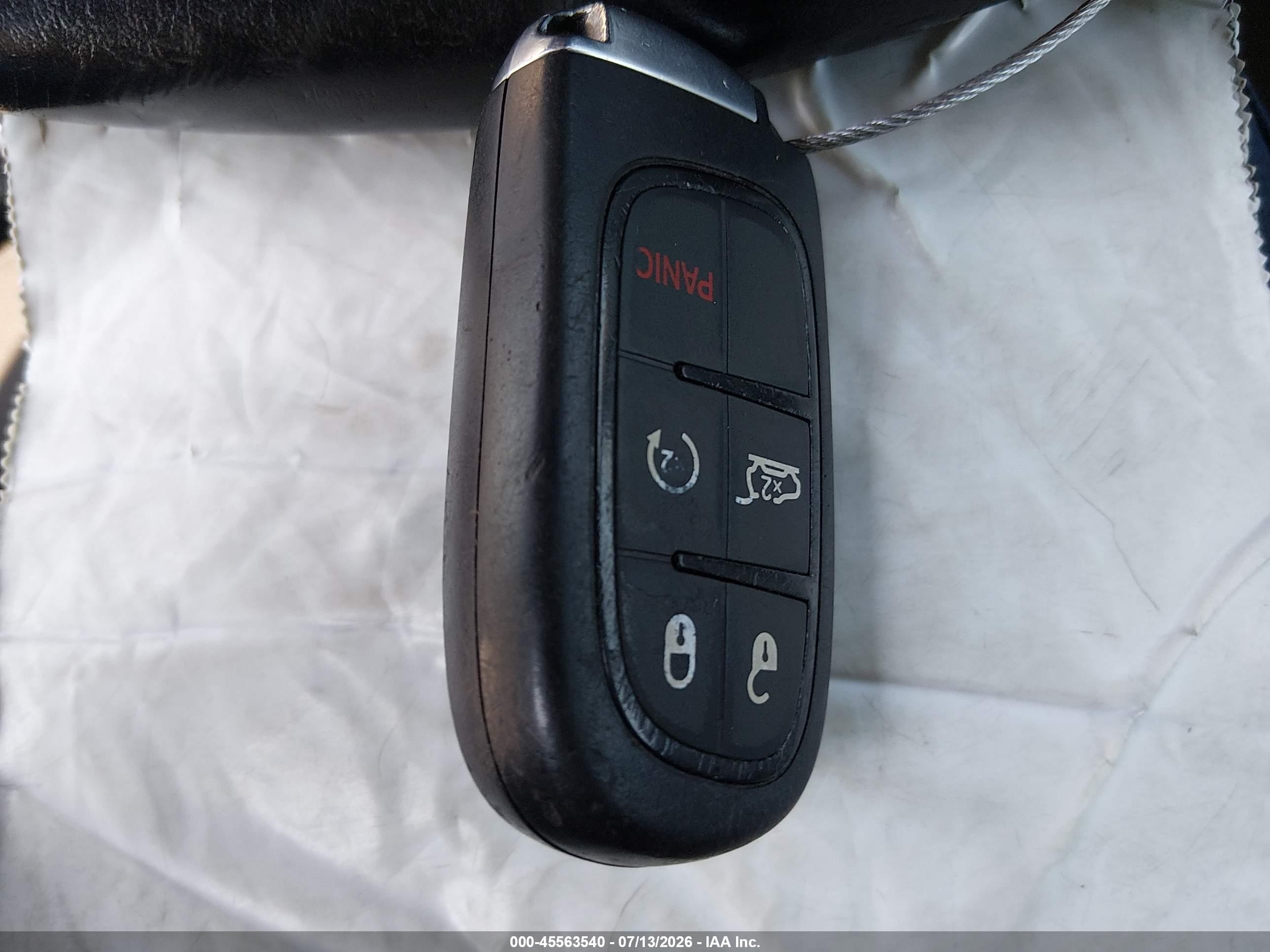 2014 Jeep Cherokee Latitude Blue vin: 1C4PJLCB7EW298917