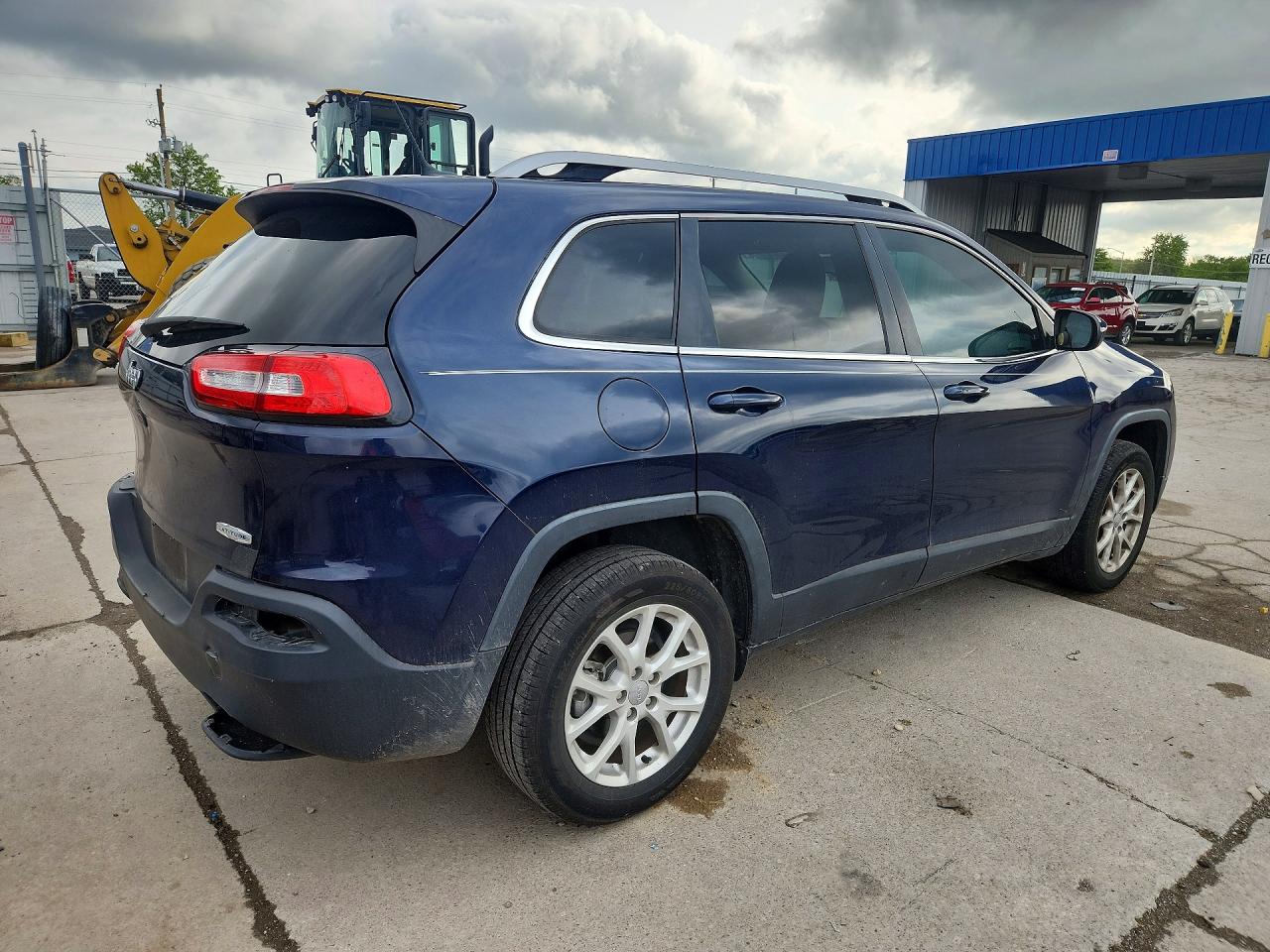 2015 Jeep Cherokee Latitude Blue vin: 1C4PJLCB7FW677417