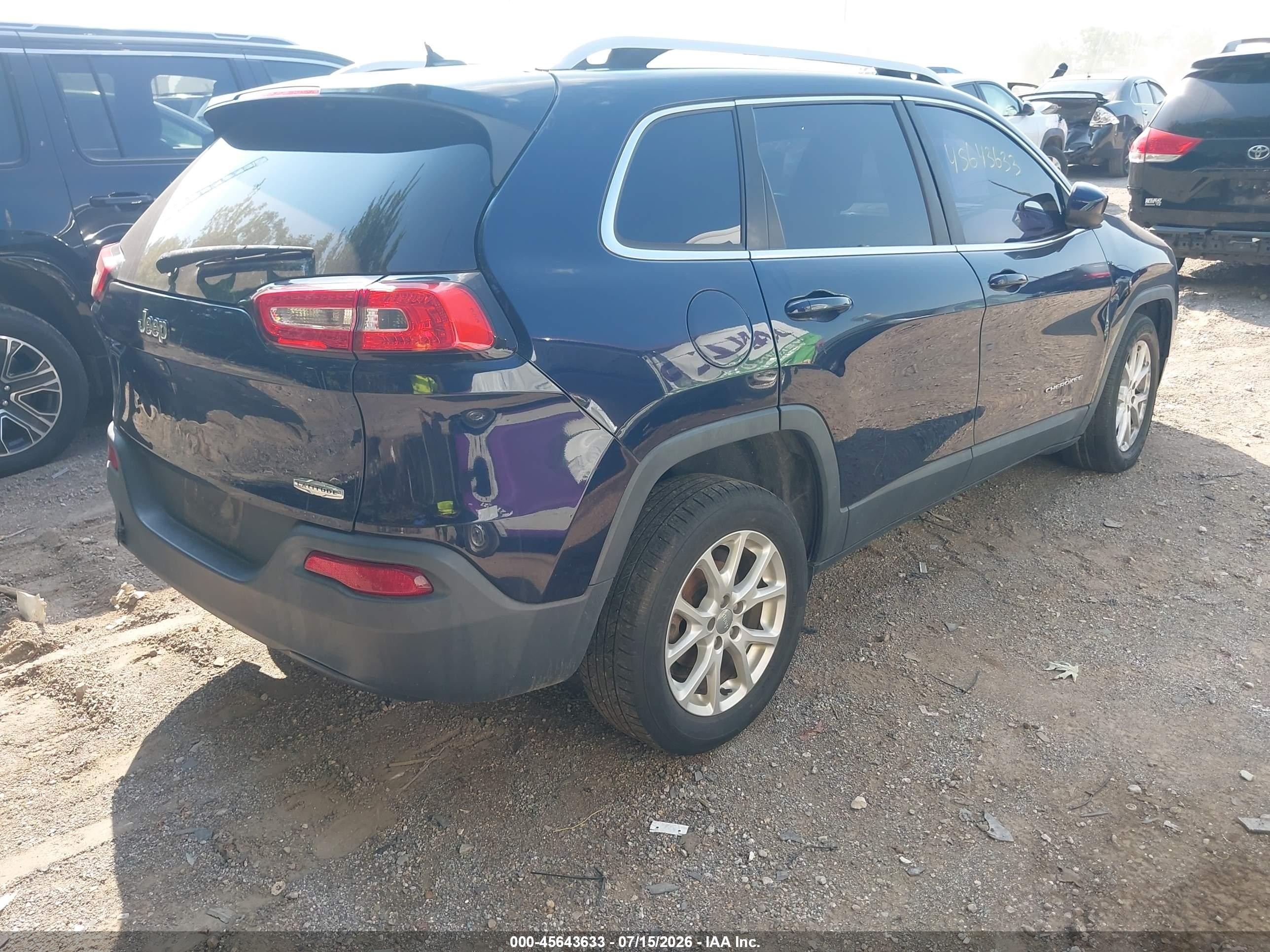 2015 Jeep Cherokee Latitude Blue vin: 1C4PJLCB7FW712098