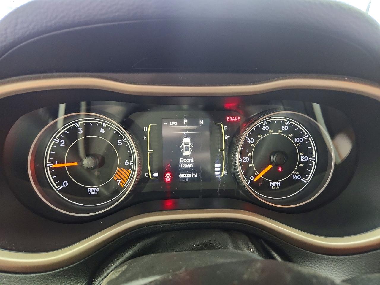 2015 Jeep Cherokee Latitude Черный vin: 1C4PJLCB7FW742556