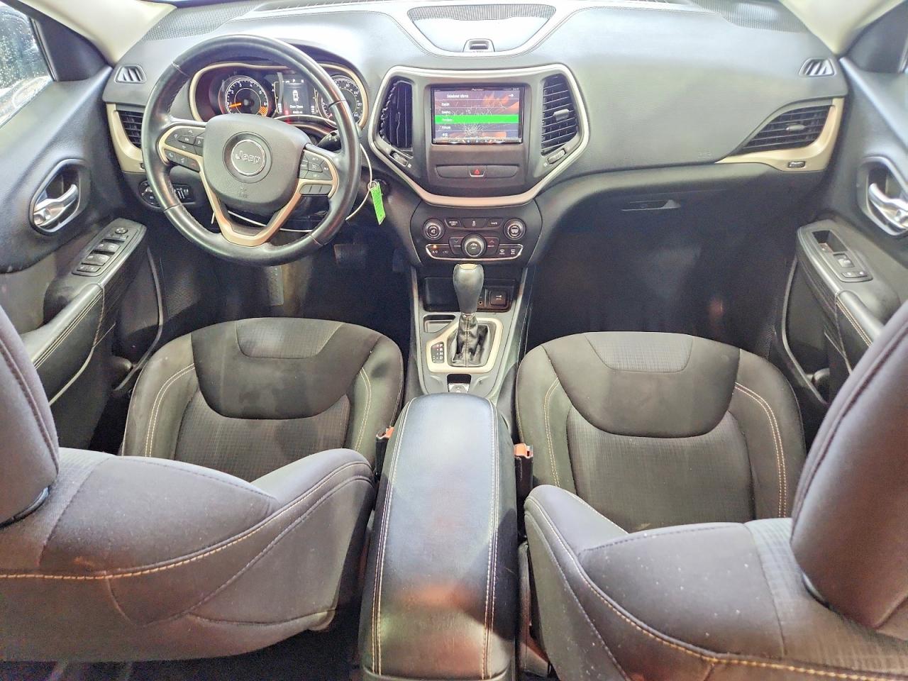 2015 Jeep Cherokee Latitude Черный vin: 1C4PJLCB7FW742556