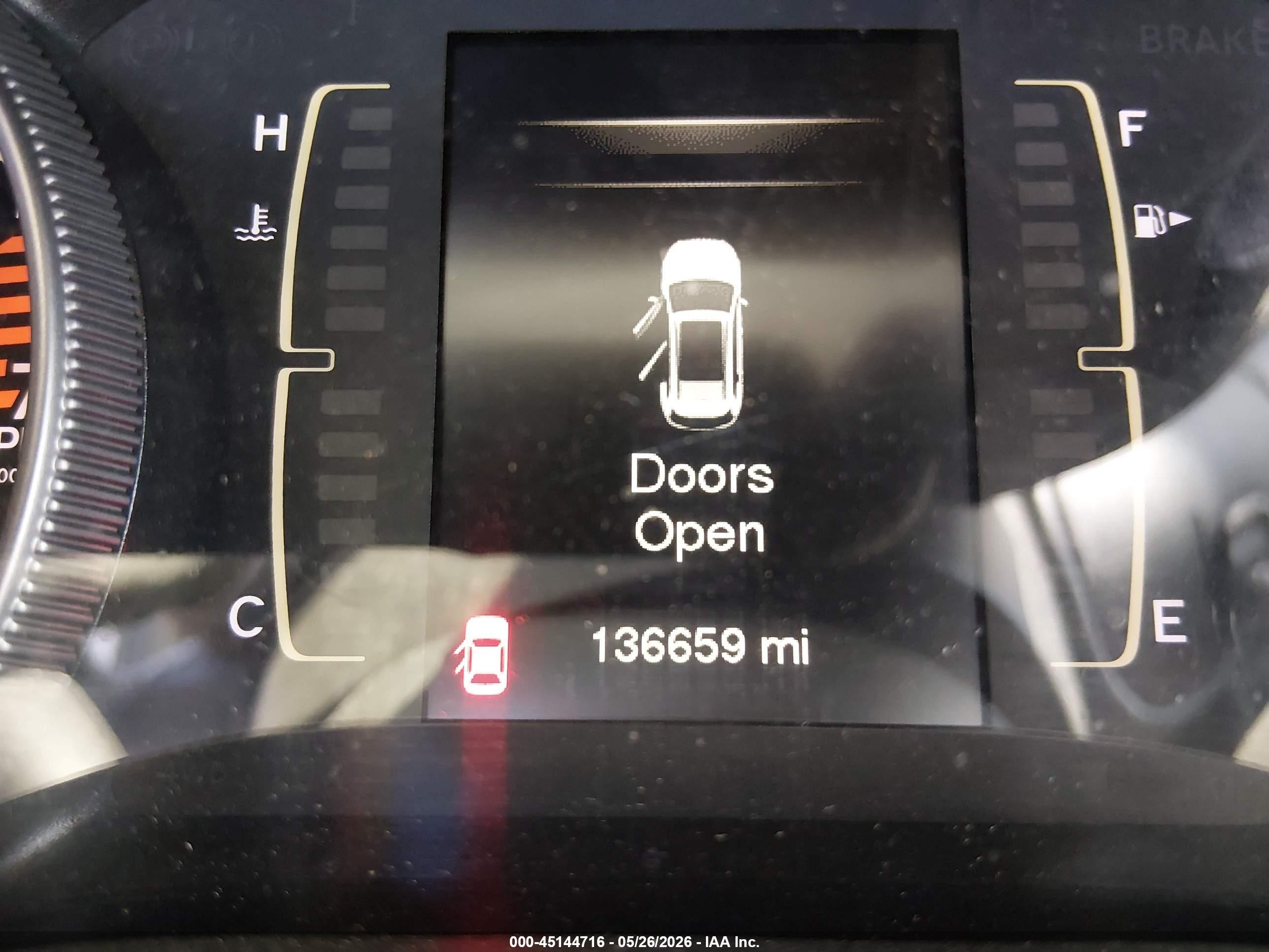 2016 Jeep Cherokee Latitude Silver vin: 1C4PJLCB7GW335984