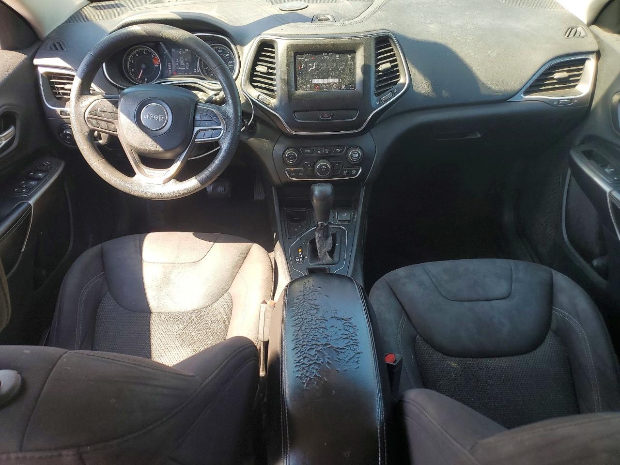 2019 Jeep Cherokee Latitude Maroon vin: 1C4PJLCB7KD488241