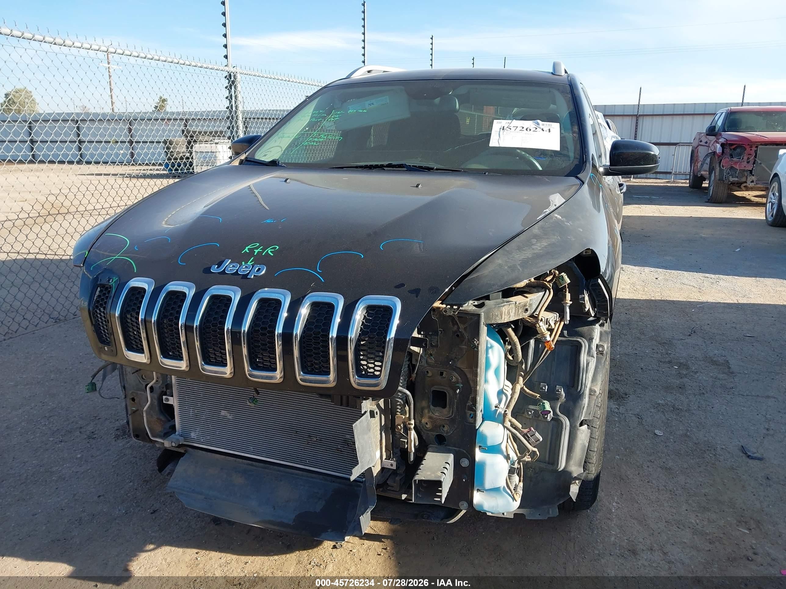 2014 Jeep Cherokee Latitude Black vin: 1C4PJLCB8EW162795