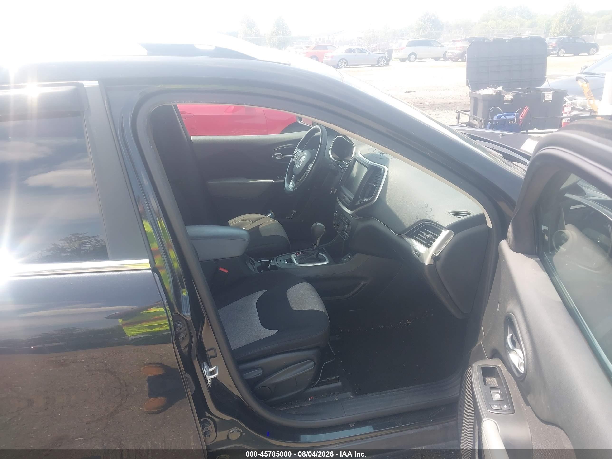 2014 Jeep Cherokee Latitude Black vin: 1C4PJLCB8EW171416