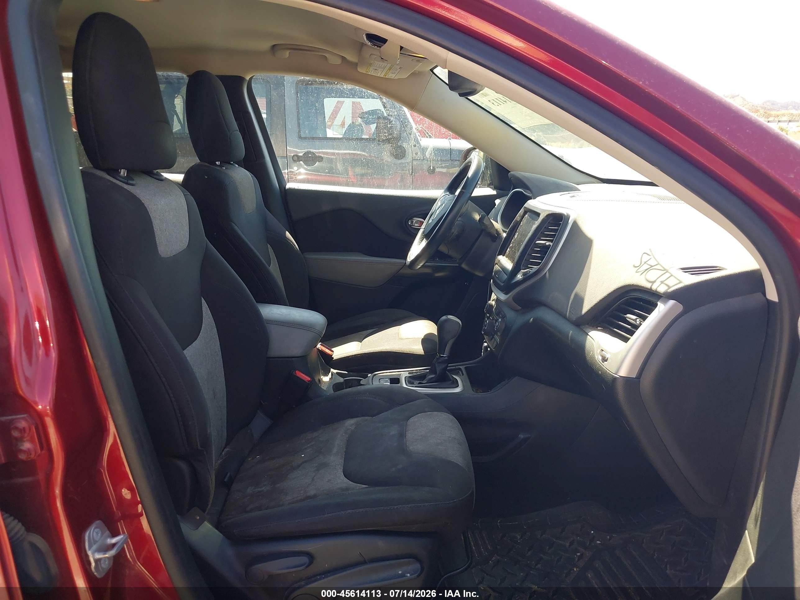 2014 Jeep Cherokee Latitude Red vin: 1C4PJLCB8EW232134