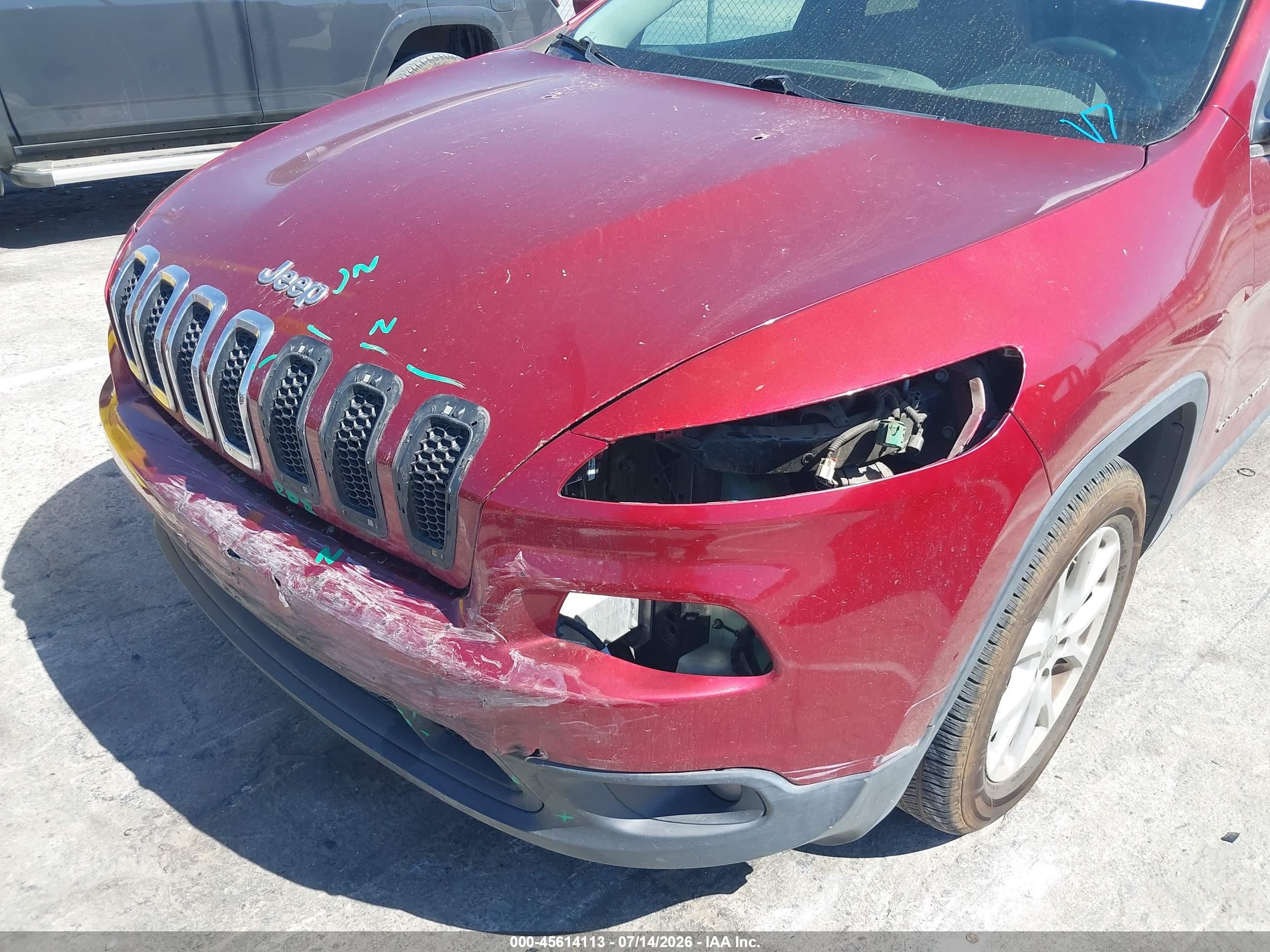 2014 Jeep Cherokee Latitude Red vin: 1C4PJLCB8EW232134
