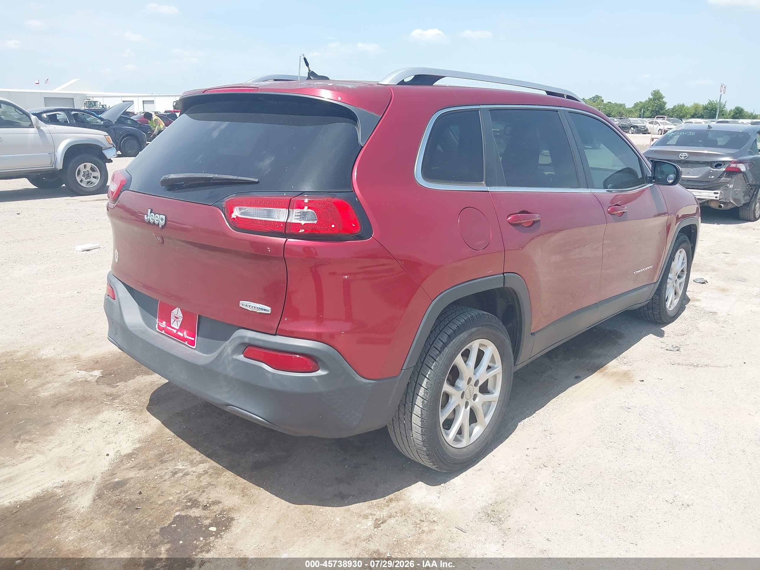 2015 Jeep Cherokee Latitude Red vin: 1C4PJLCB8FW506921