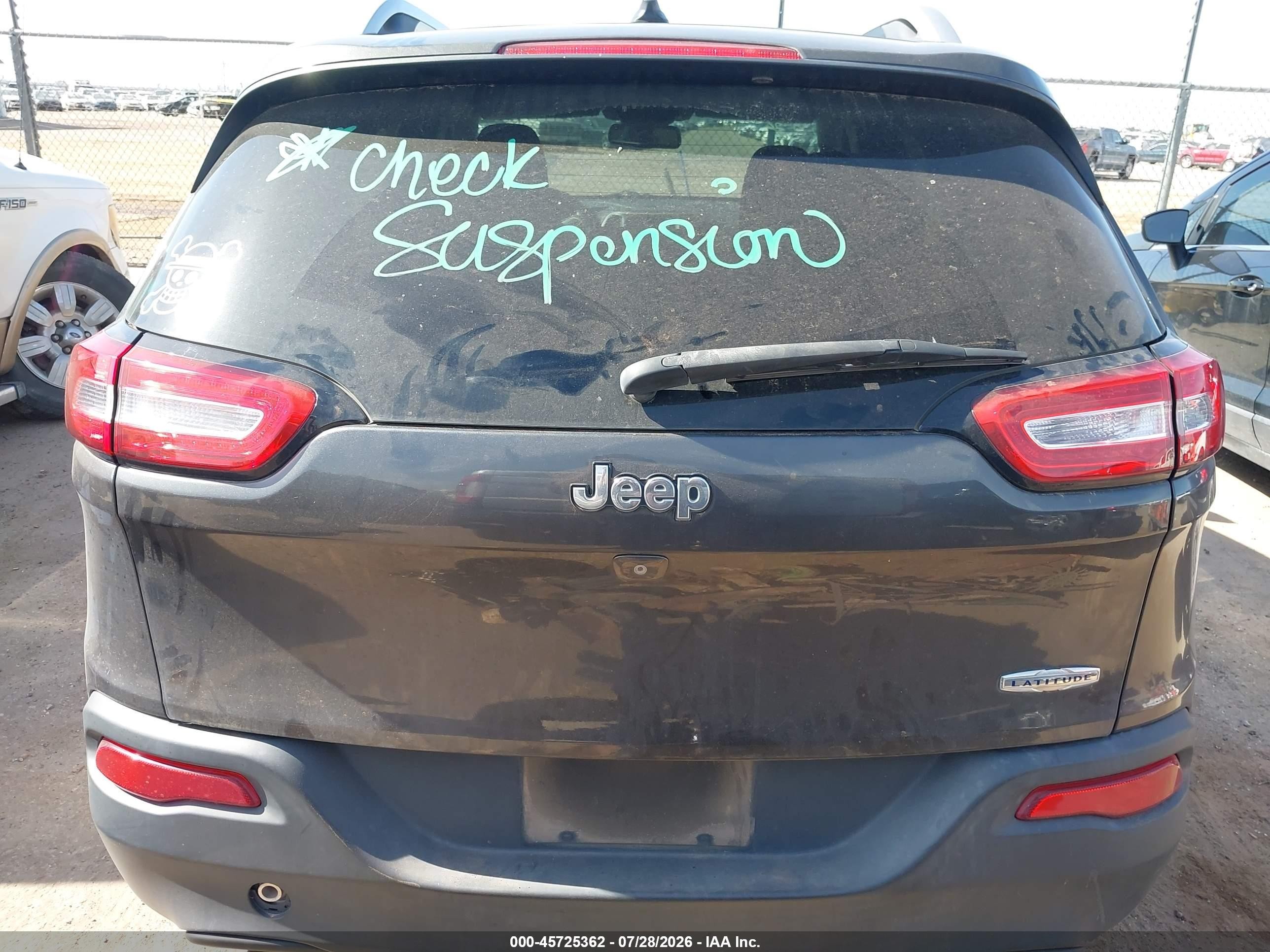 2015 Jeep Cherokee Latitude Gray vin: 1C4PJLCB8FW573020