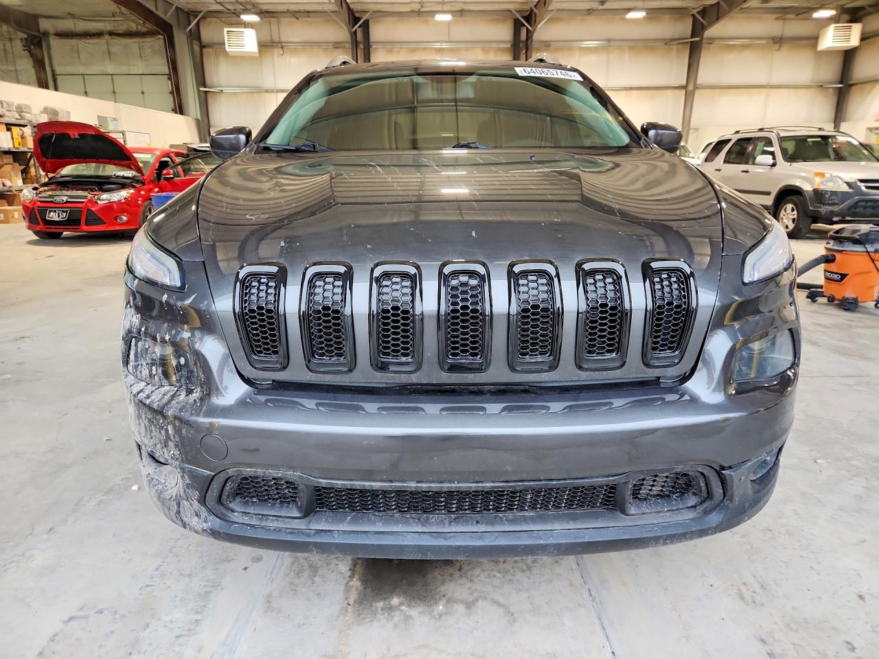 2015 Jeep Cherokee Latitude Gray vin: 1C4PJLCB8FW695473