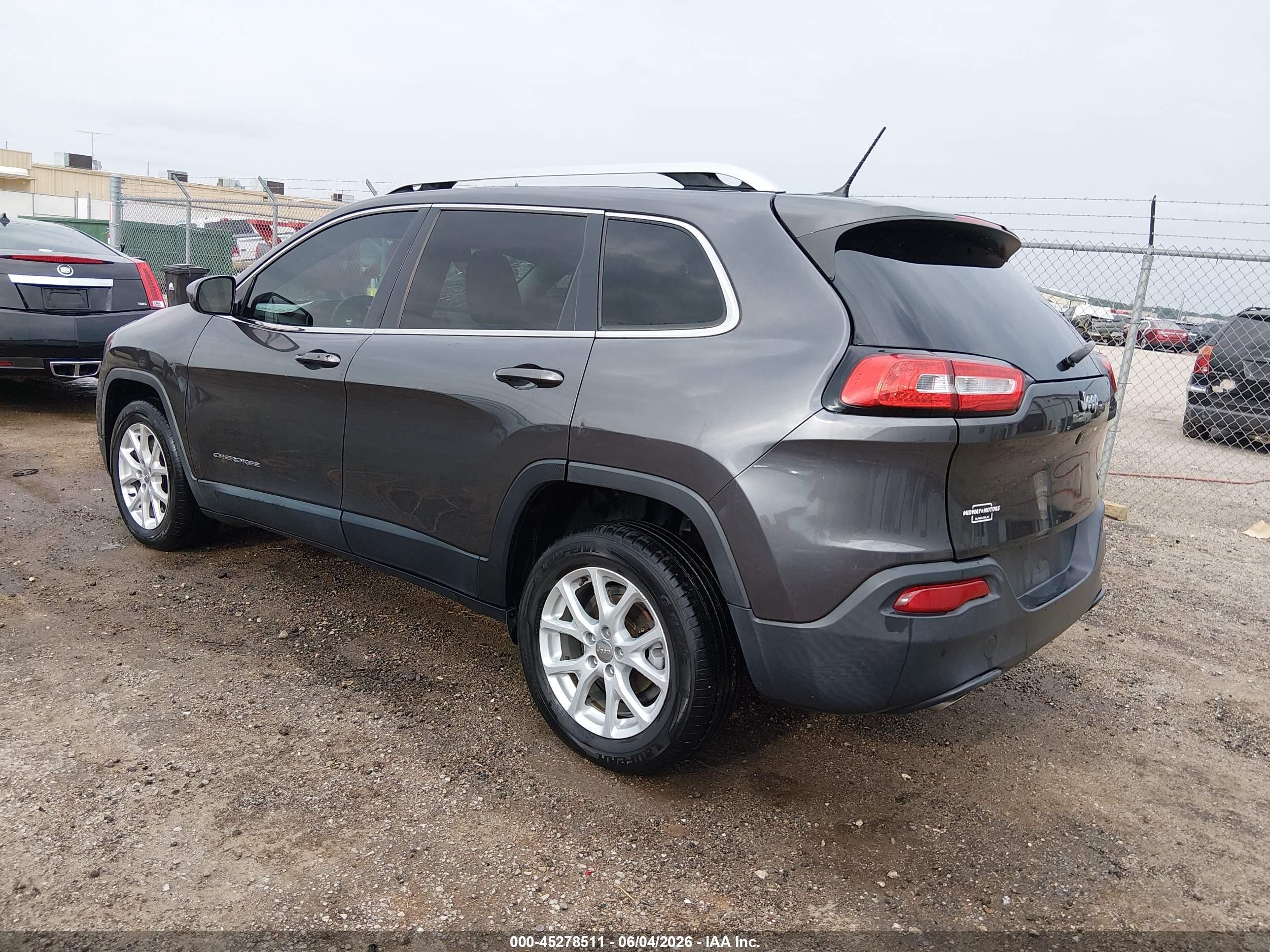 2015 Jeep Cherokee Latitude Gray vin: 1C4PJLCB8FW700140