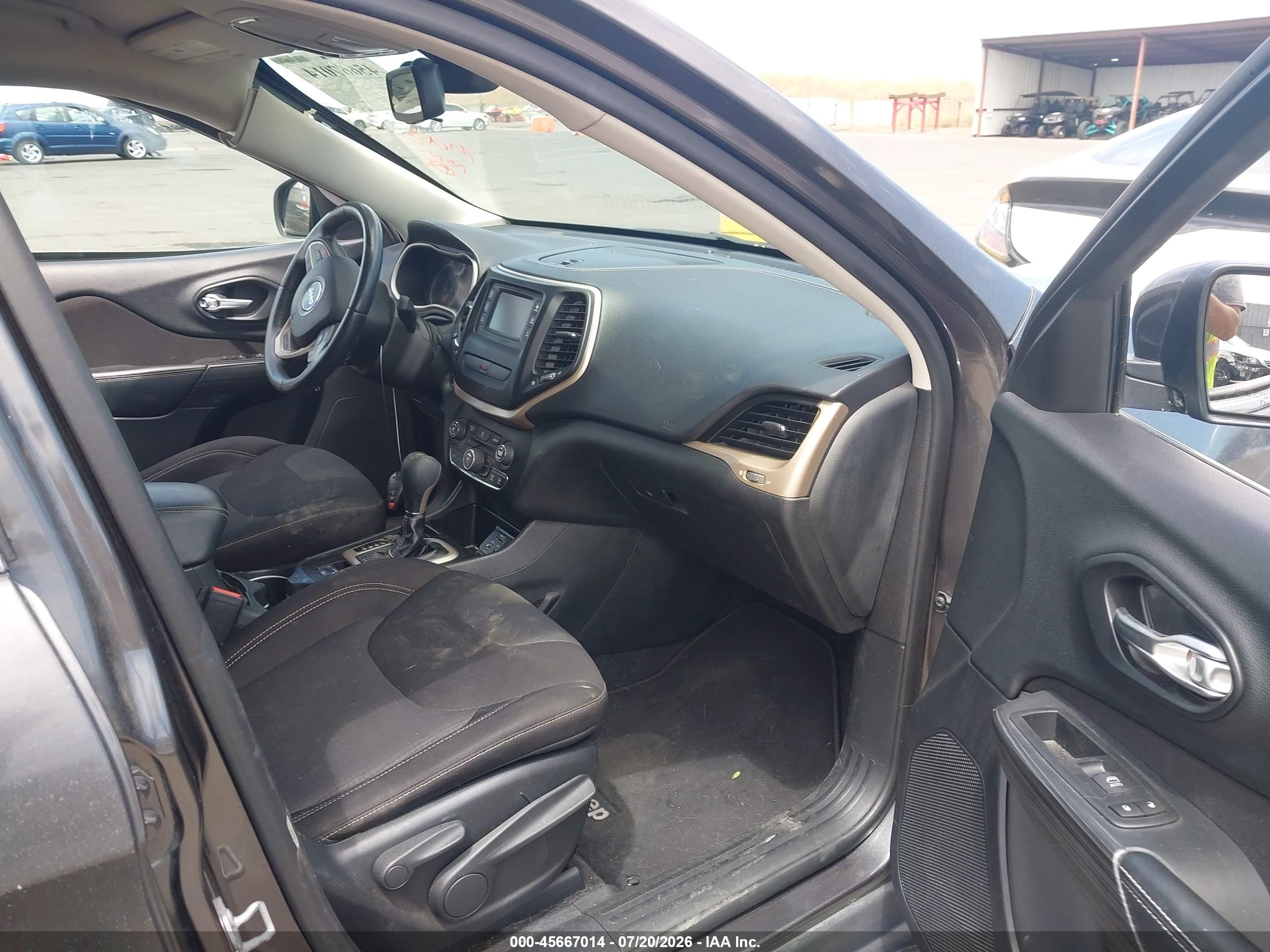2015 Jeep Cherokee Latitude Серый vin: 1C4PJLCB8FW706214