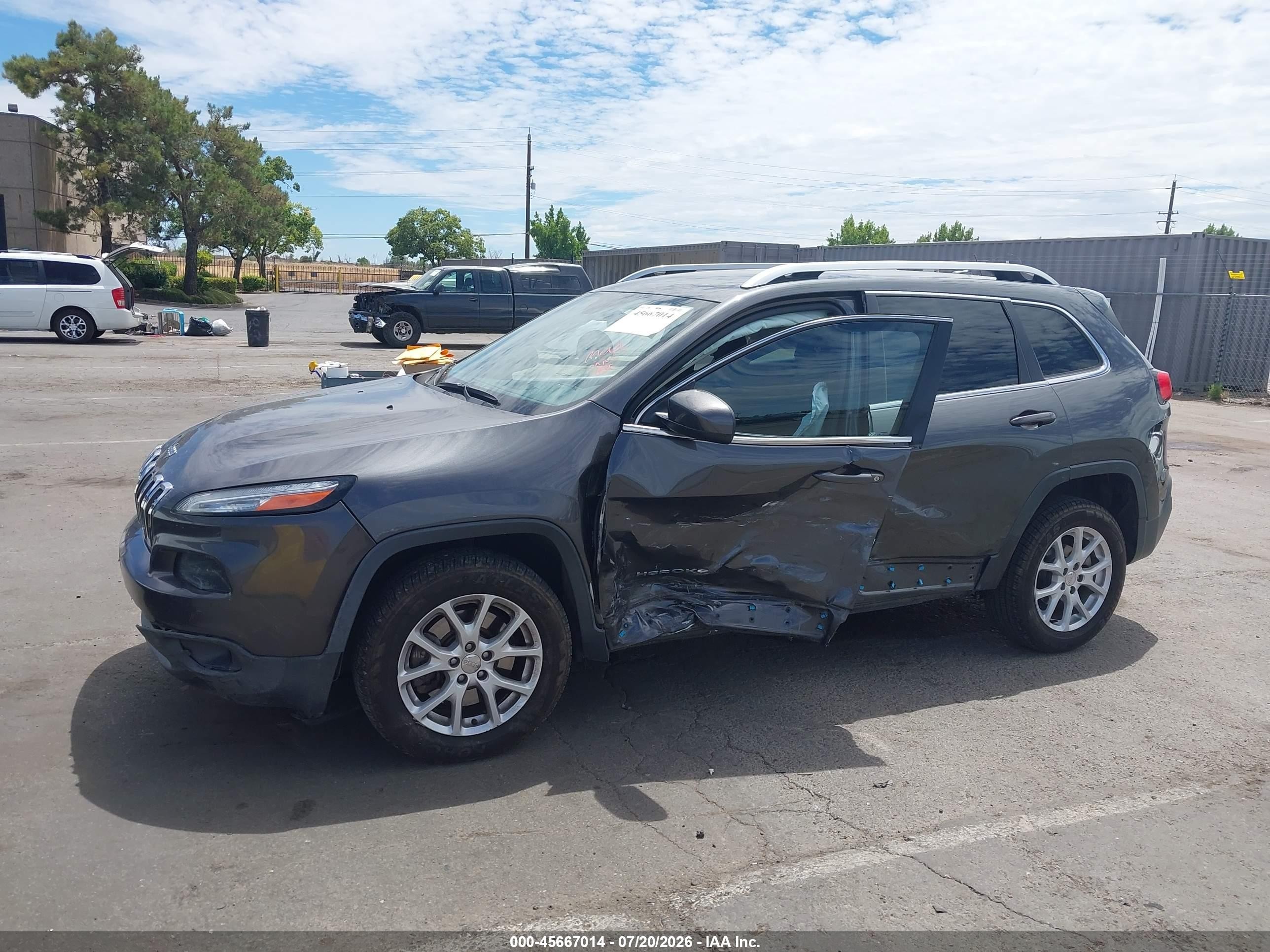 2015 Jeep Cherokee Latitude Серый vin: 1C4PJLCB8FW706214