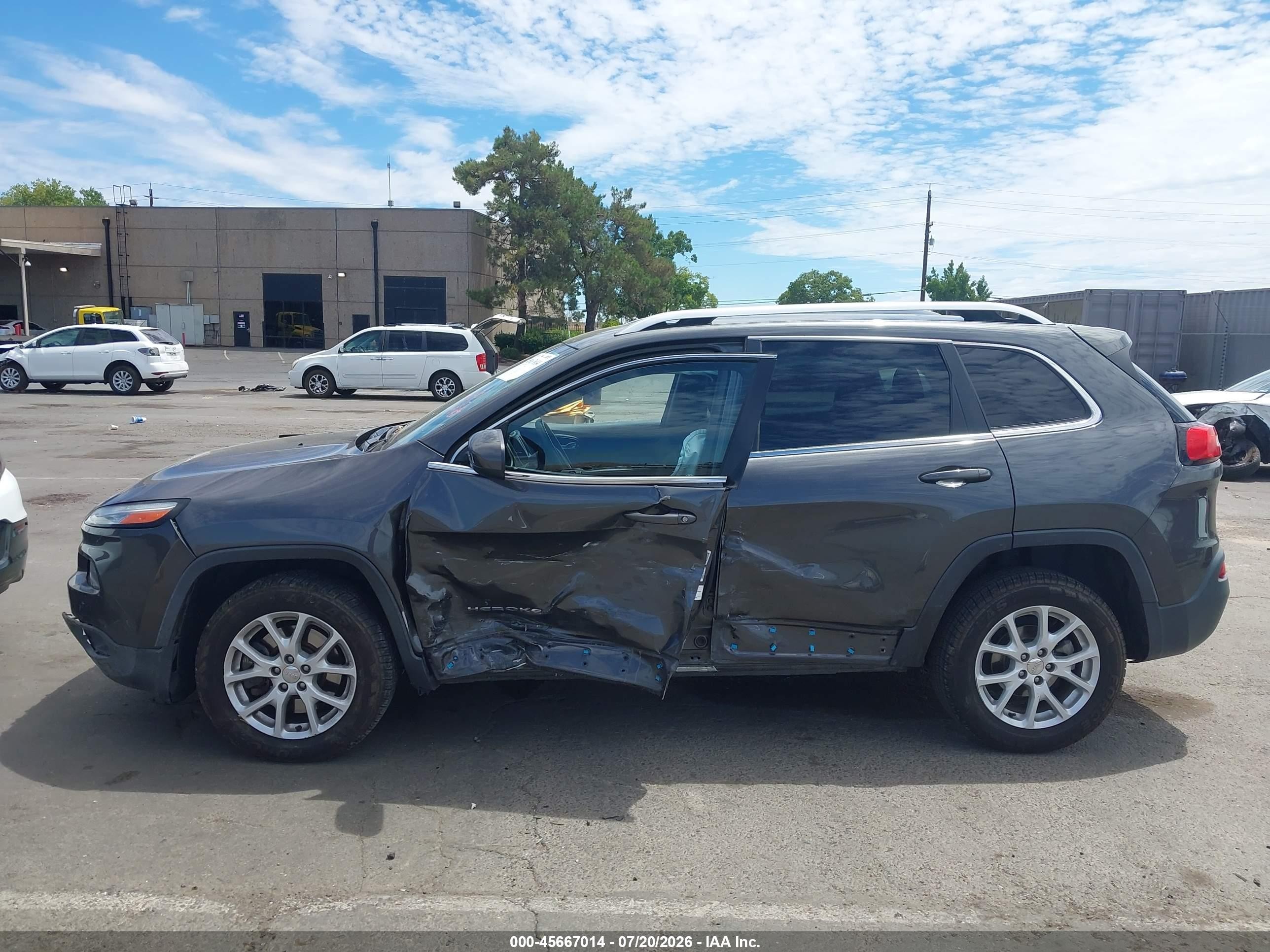2015 Jeep Cherokee Latitude Серый vin: 1C4PJLCB8FW706214