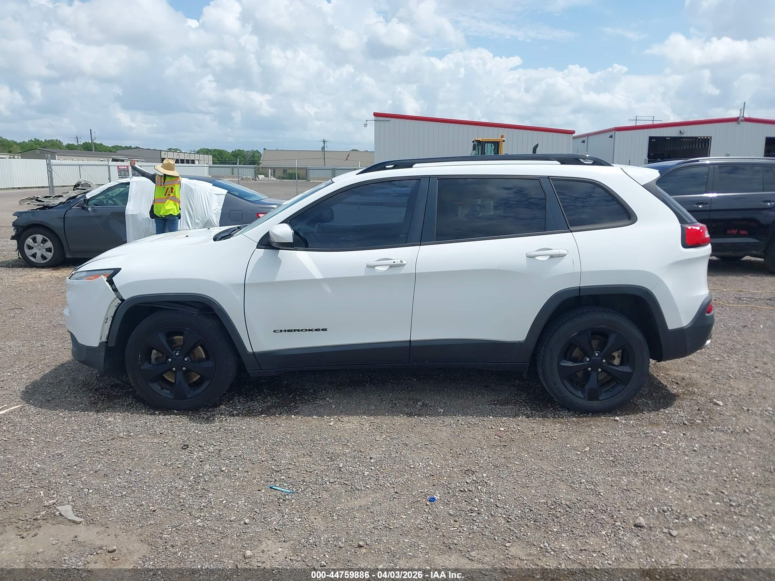 2015 Jeep Cherokee Latitude Altitude White vin: 1C4PJLCB8FW723062