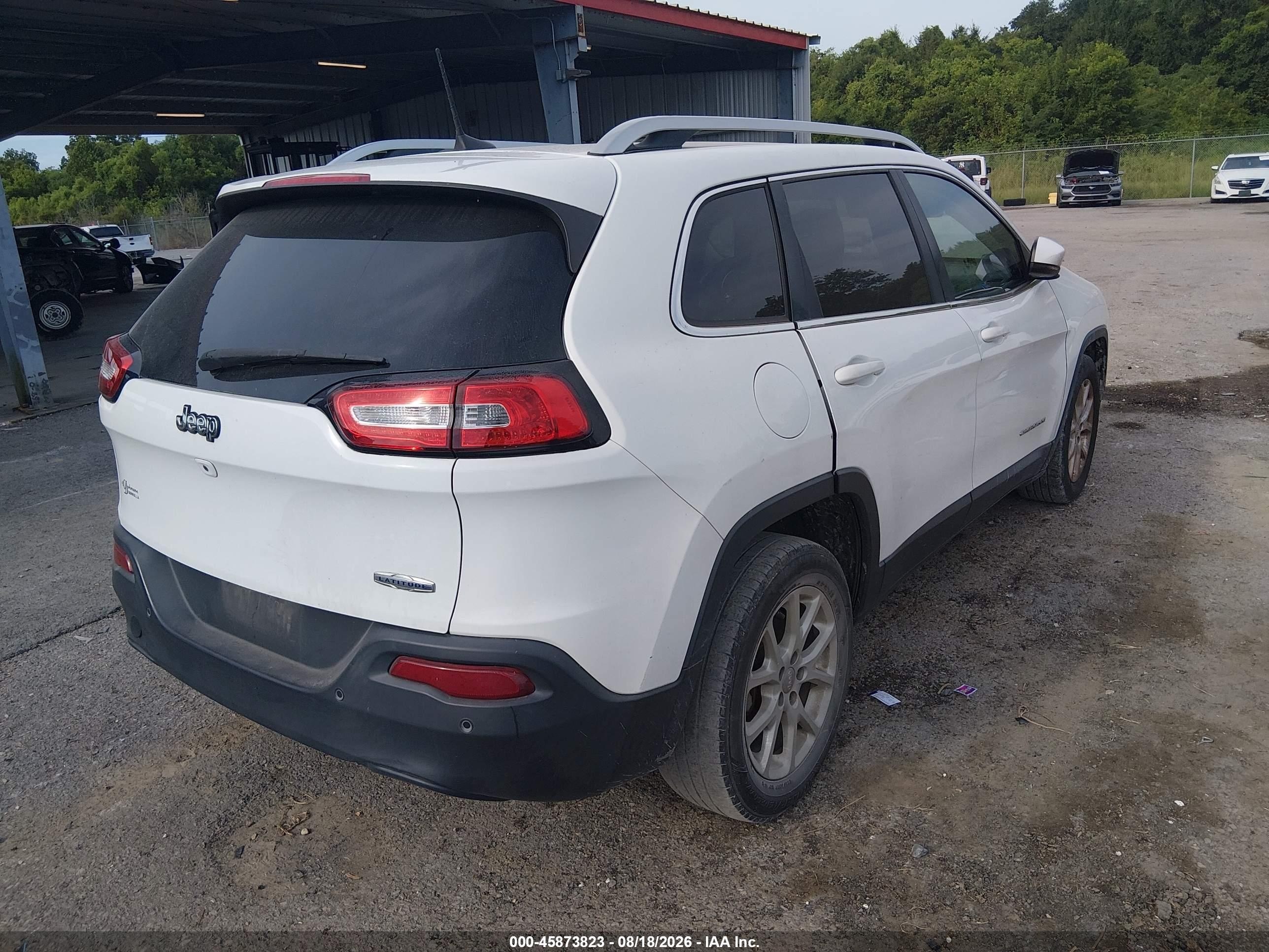 2016 Jeep Cherokee Latitude Белый vin: 1C4PJLCB8GW351739