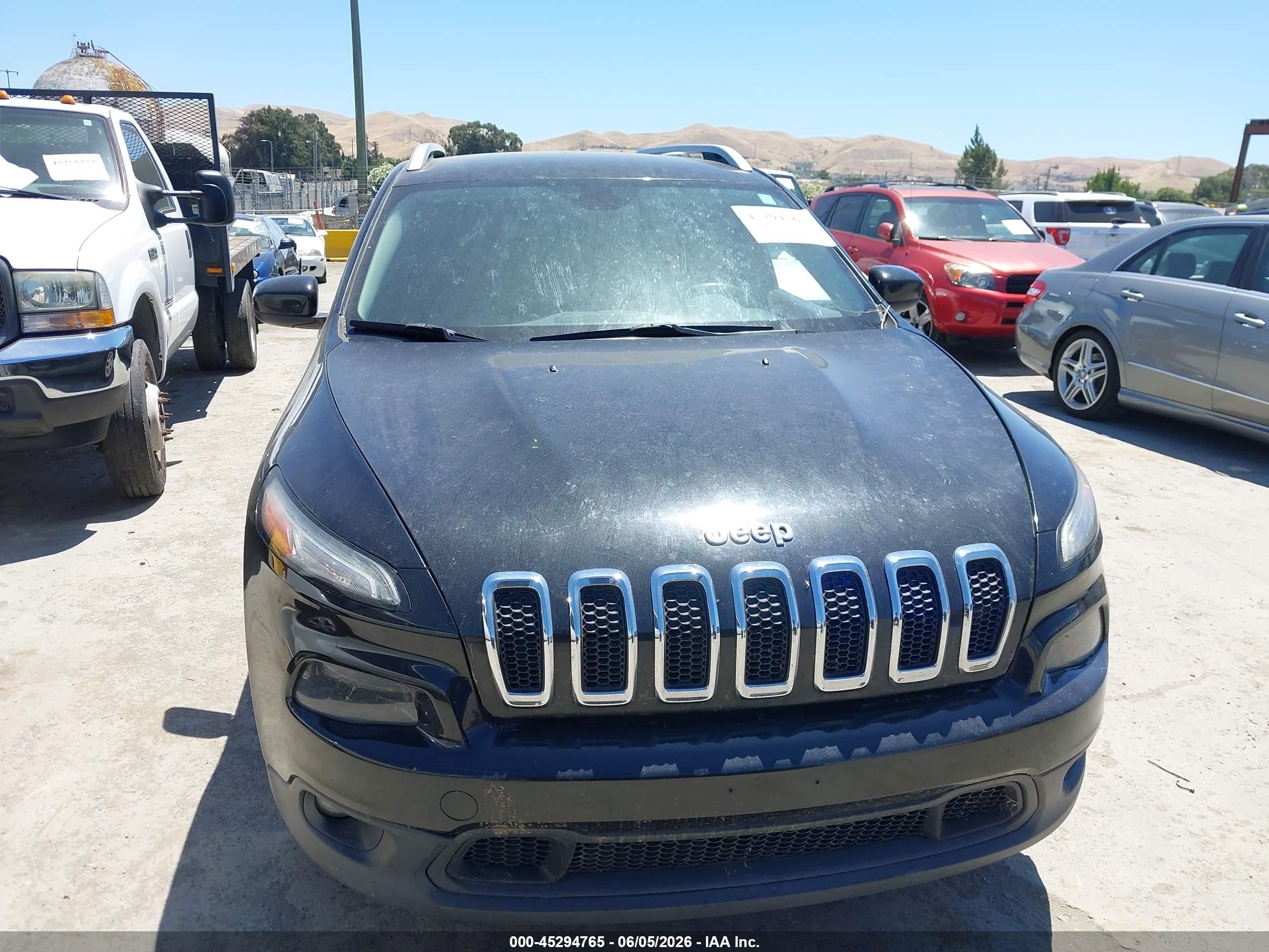 2014 Jeep Cherokee Latitude Черный vin: 1C4PJLCB9EW143687