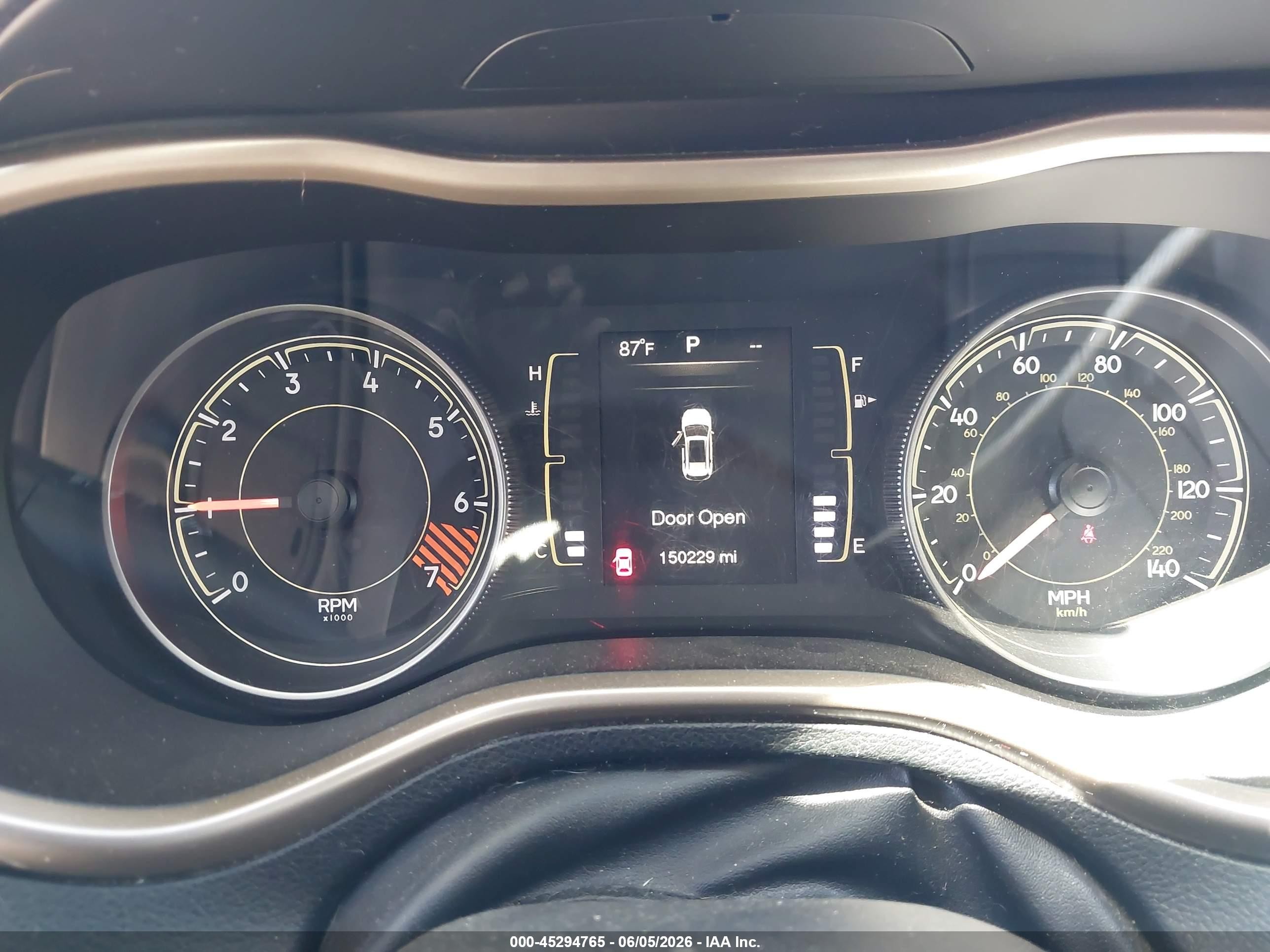 2014 Jeep Cherokee Latitude Черный vin: 1C4PJLCB9EW143687