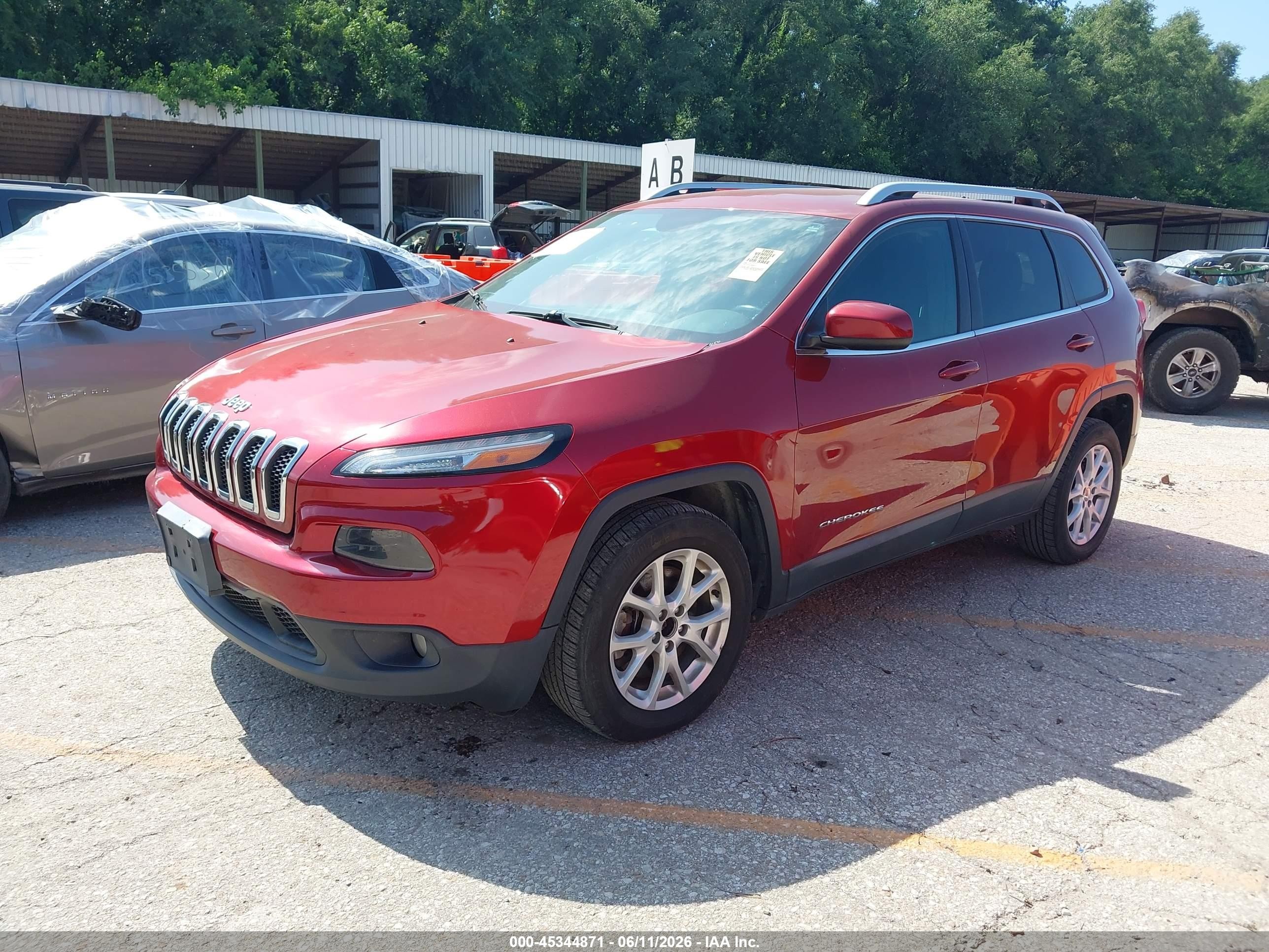 2014 Jeep Cherokee Latitude Red vin: 1C4PJLCB9EW154706