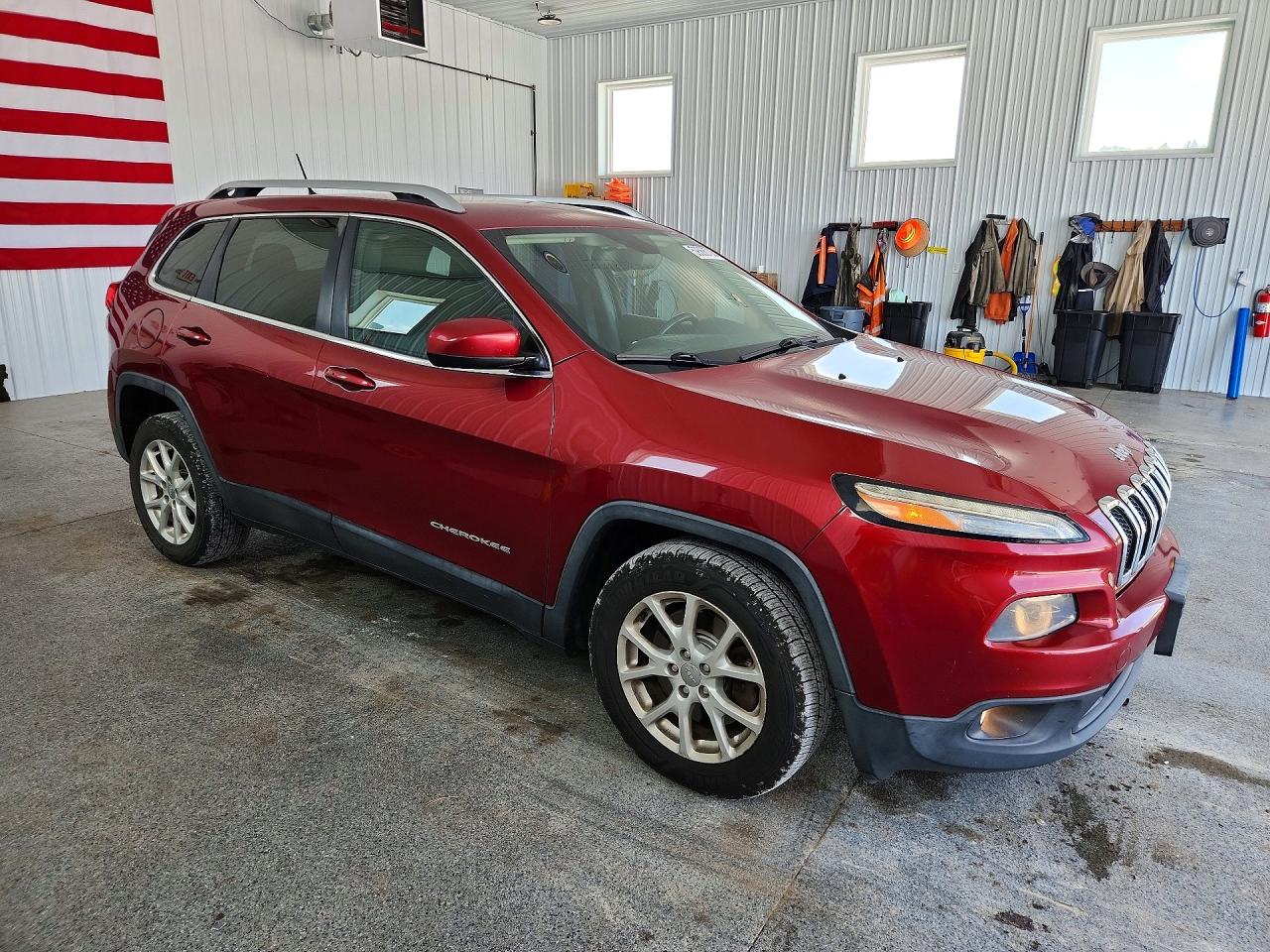 2014 Jeep Cherokee Latitude Burgundy vin: 1C4PJLCB9EW249556