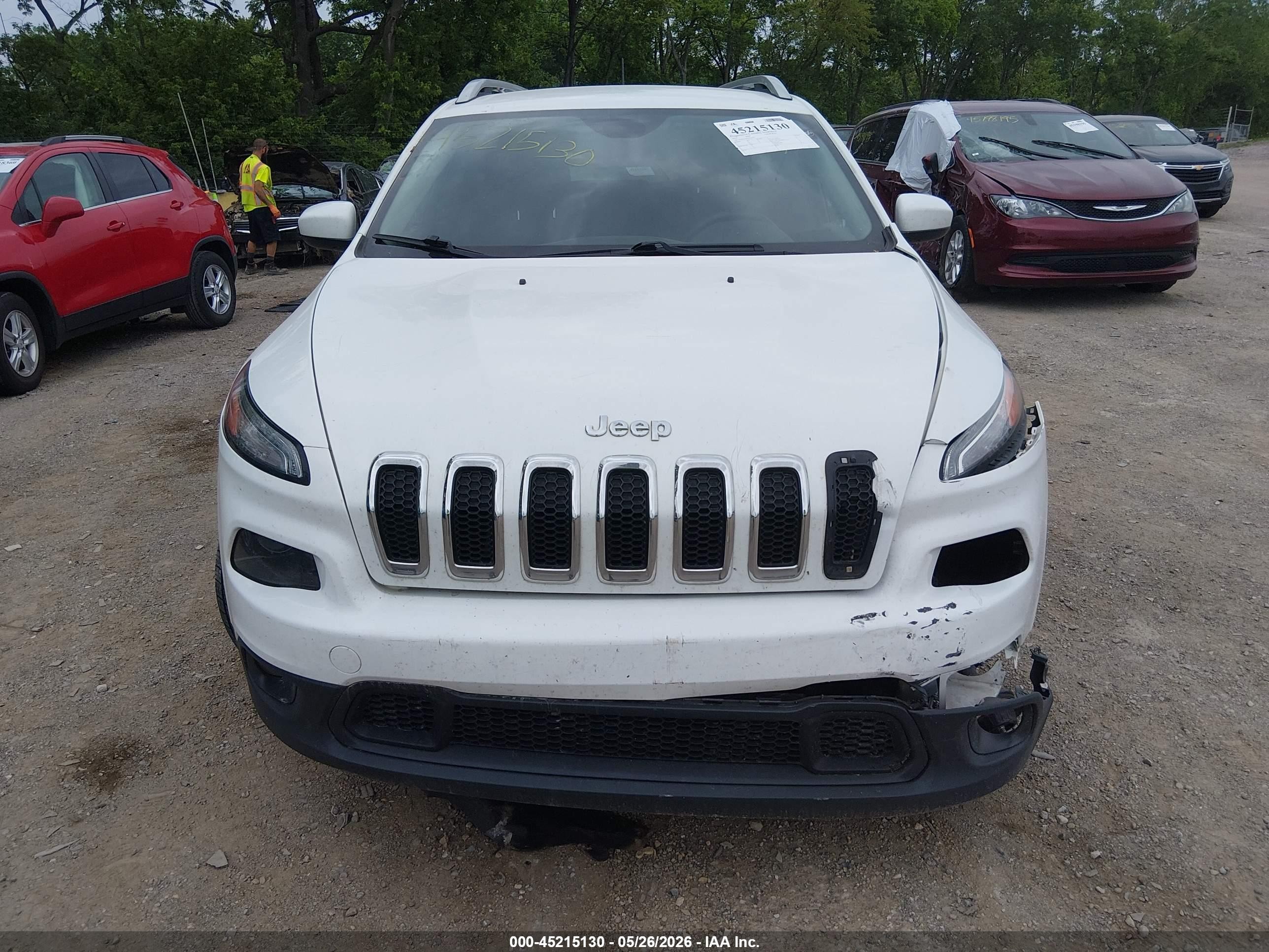 2014 Jeep Cherokee Latitude White vin: 1C4PJLCB9EW323736