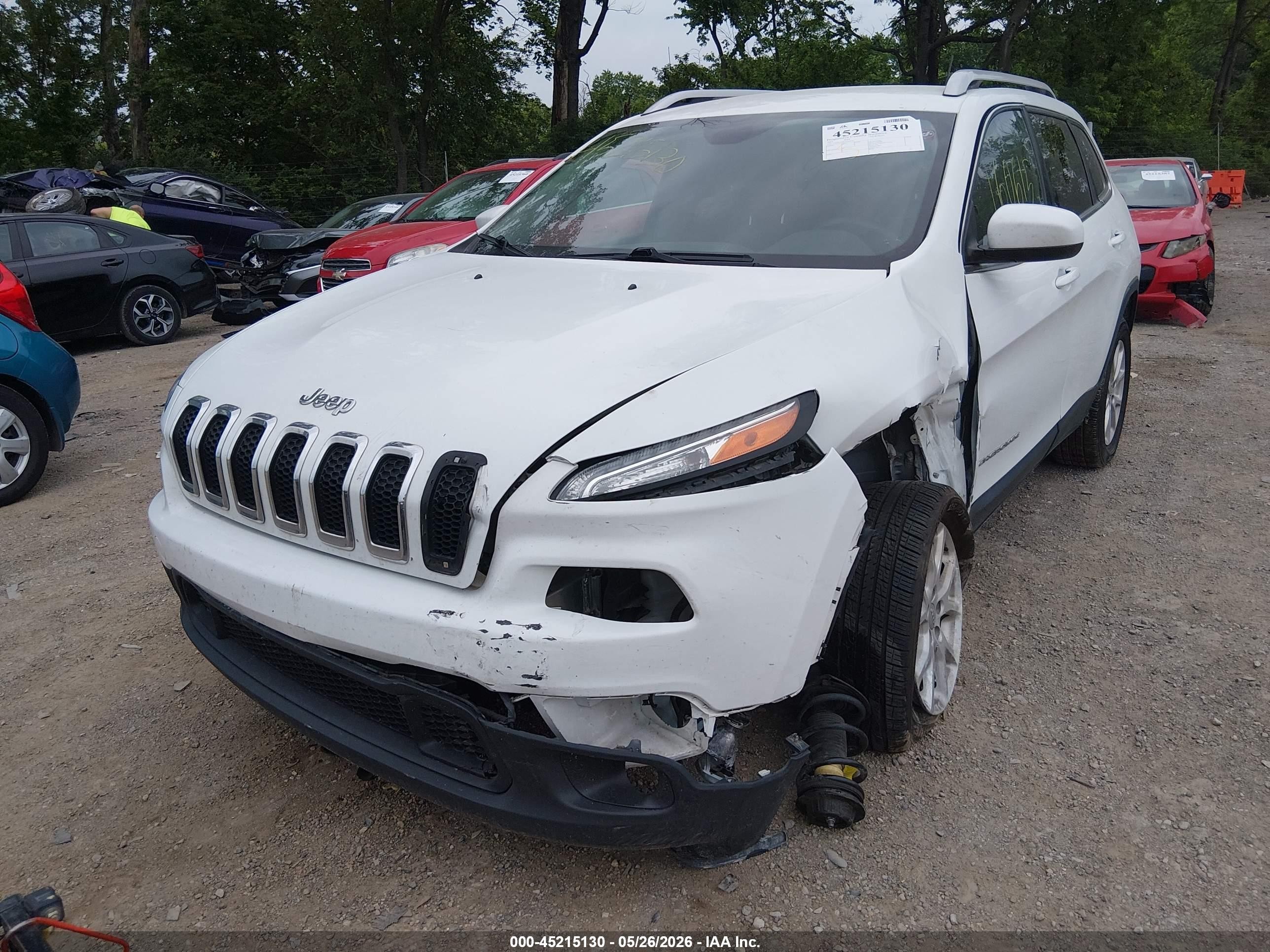 2014 Jeep Cherokee Latitude White vin: 1C4PJLCB9EW323736