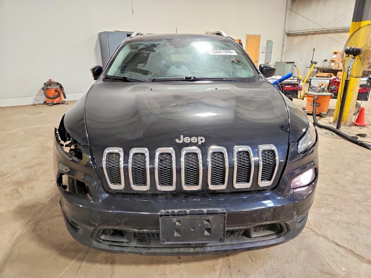 2015 Jeep Cherokee Latitude Black vin: 1C4PJLCB9FW507995
