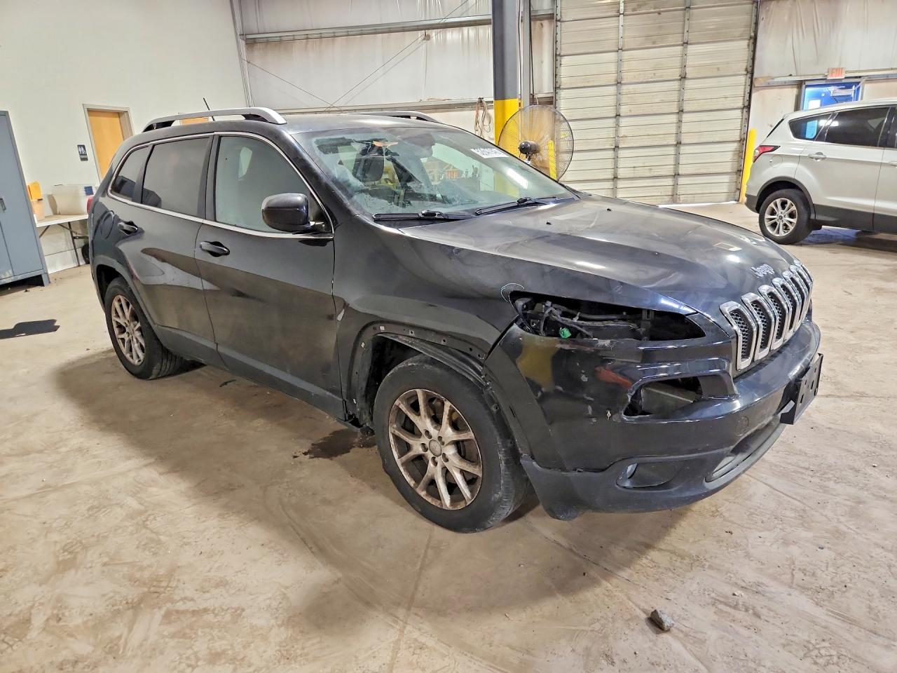 2015 Jeep Cherokee Latitude Black vin: 1C4PJLCB9FW507995