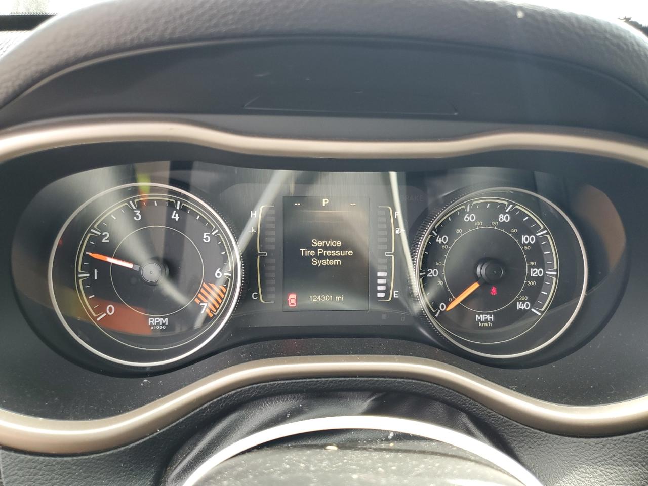 2015 Jeep Cherokee Latitude Gray vin: 1C4PJLCB9FW532590