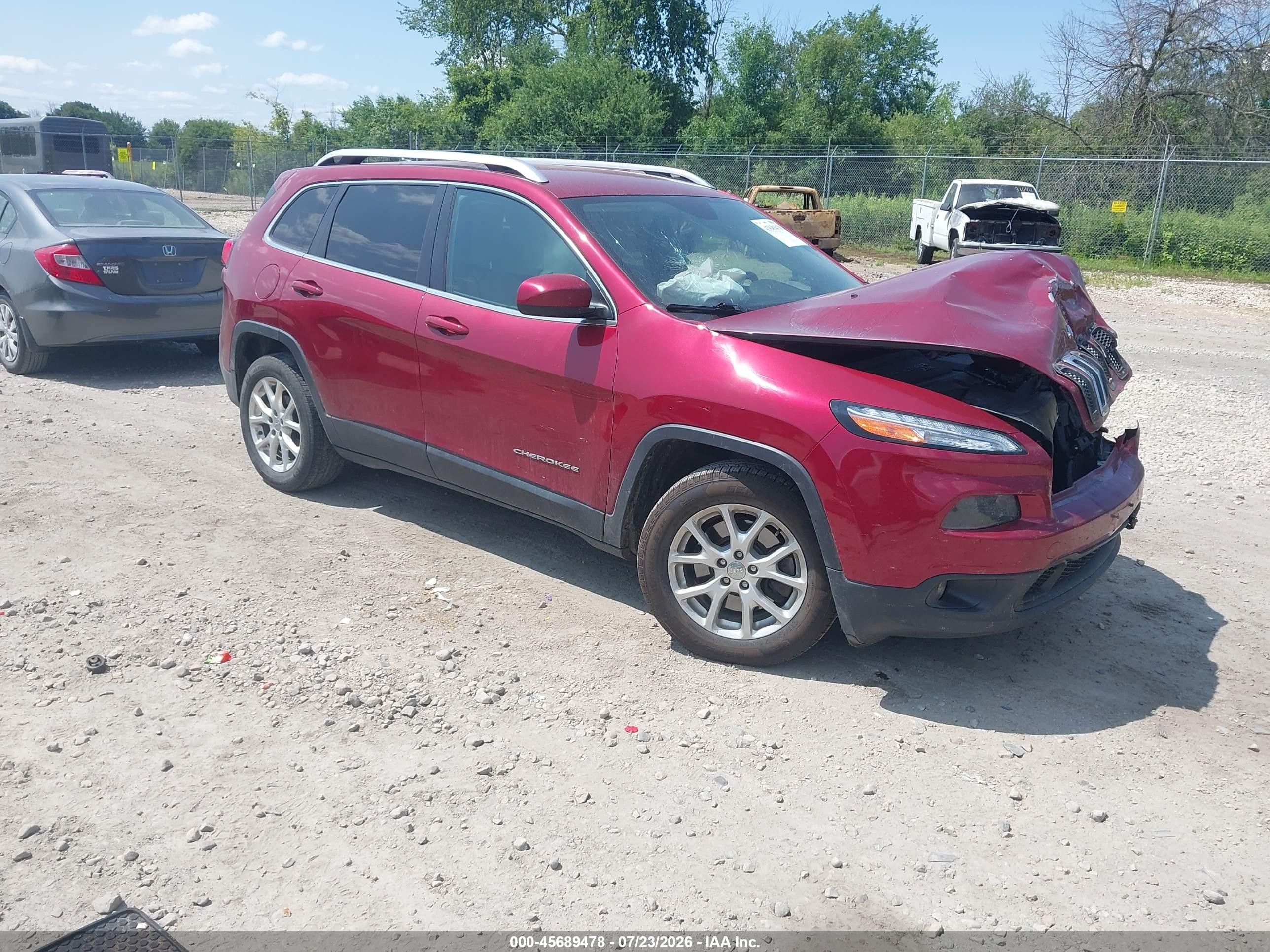 2015 Jeep Cherokee Latitude Красный vin: 1C4PJLCB9FW536882