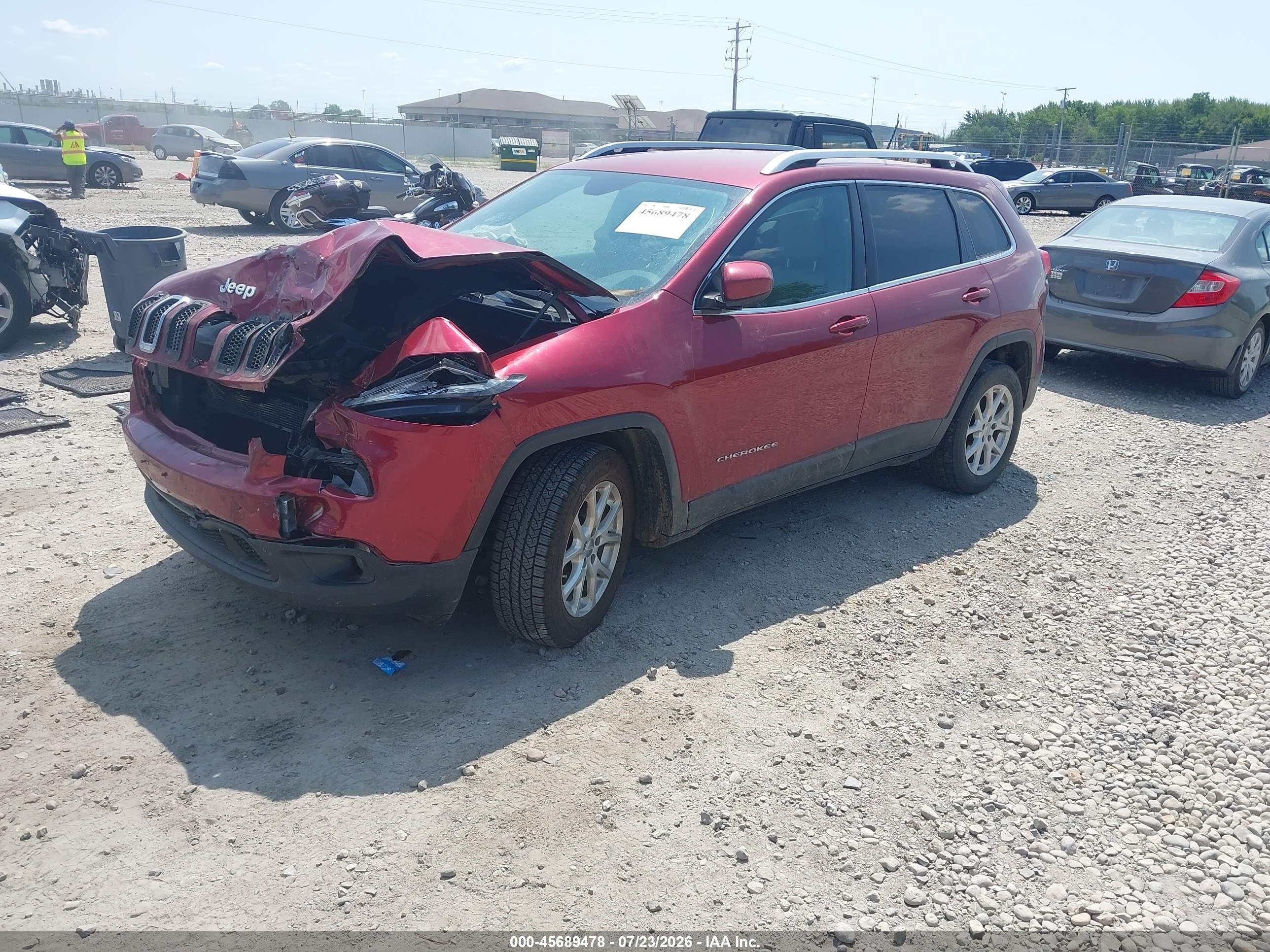 2015 Jeep Cherokee Latitude Красный vin: 1C4PJLCB9FW536882