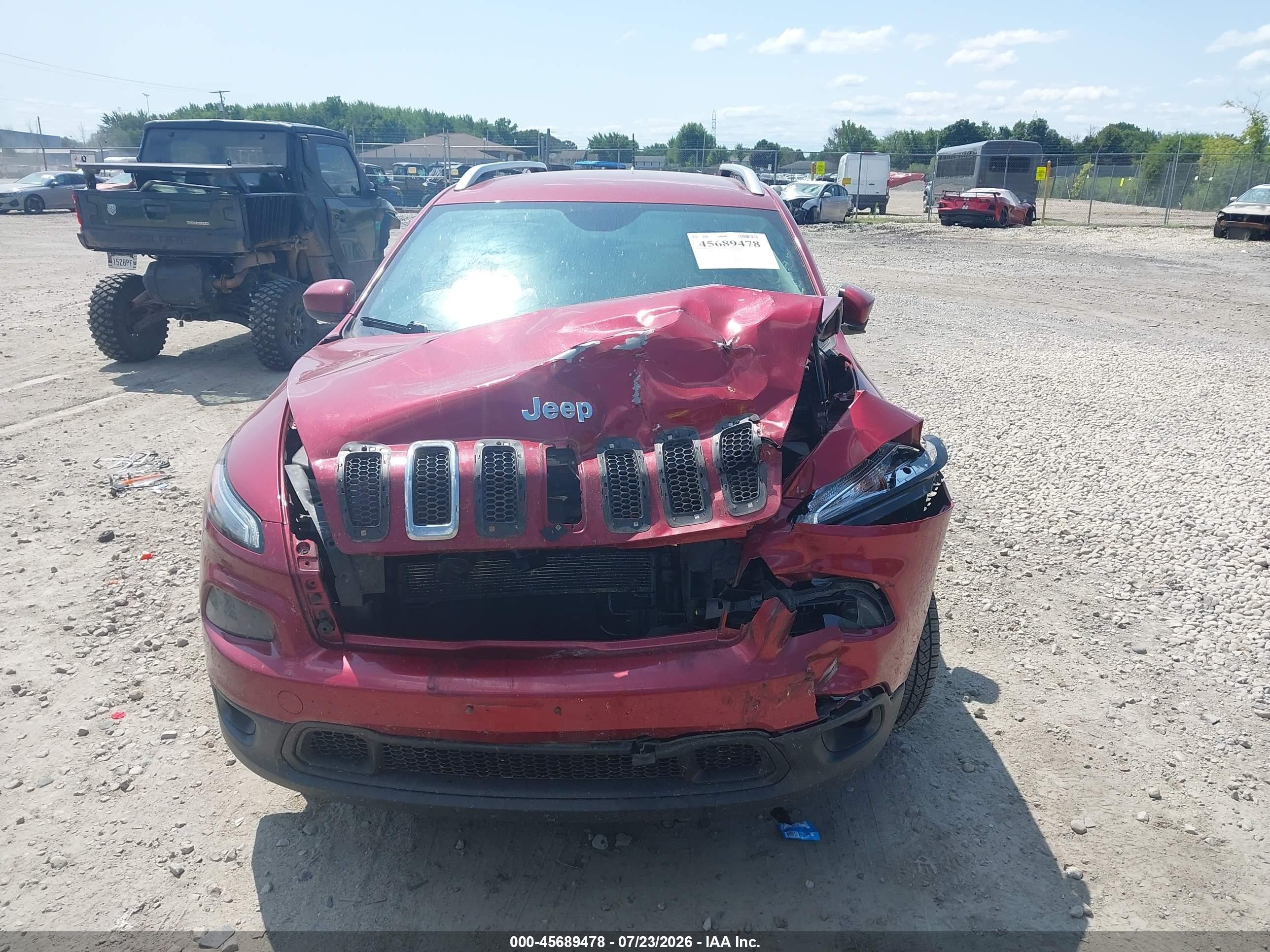 2015 Jeep Cherokee Latitude Красный vin: 1C4PJLCB9FW536882