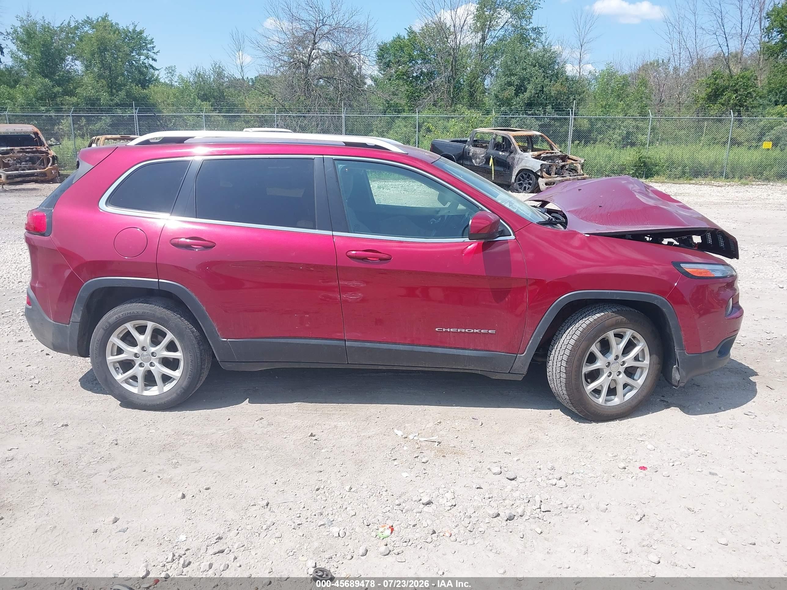 2015 Jeep Cherokee Latitude Красный vin: 1C4PJLCB9FW536882