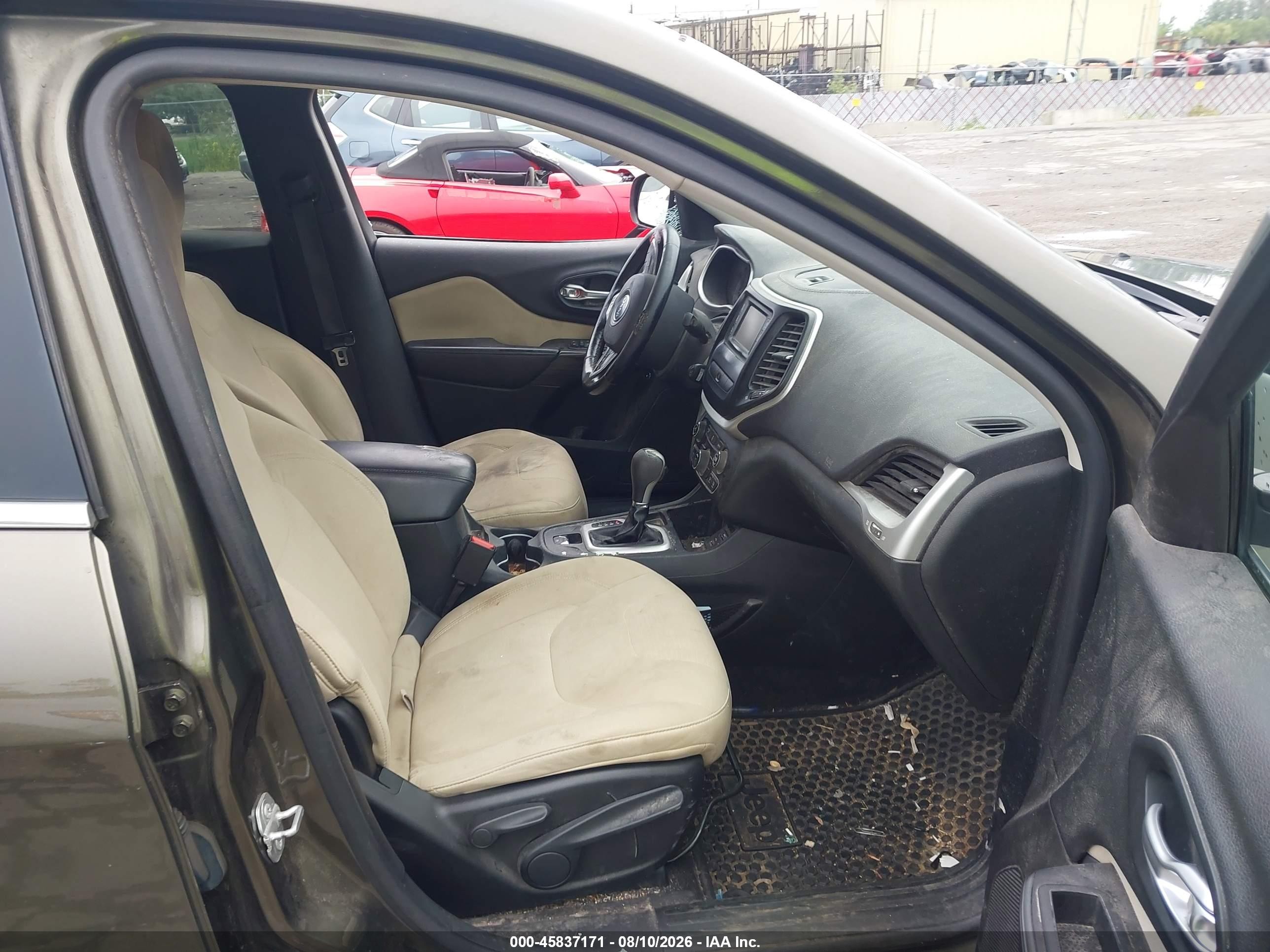 2015 Jeep Cherokee Latitude Green vin: 1C4PJLCB9FW597102