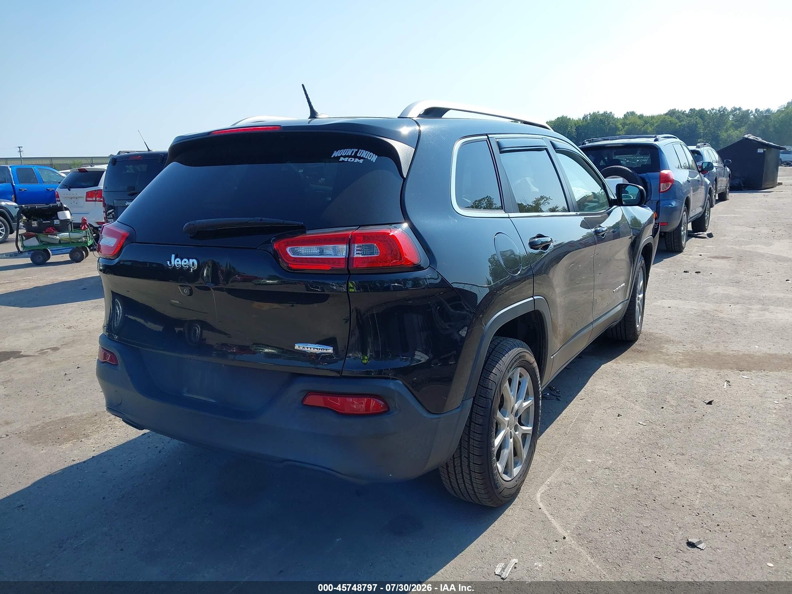 2015 Jeep Cherokee Latitude Black vin: 1C4PJLCB9FW642992