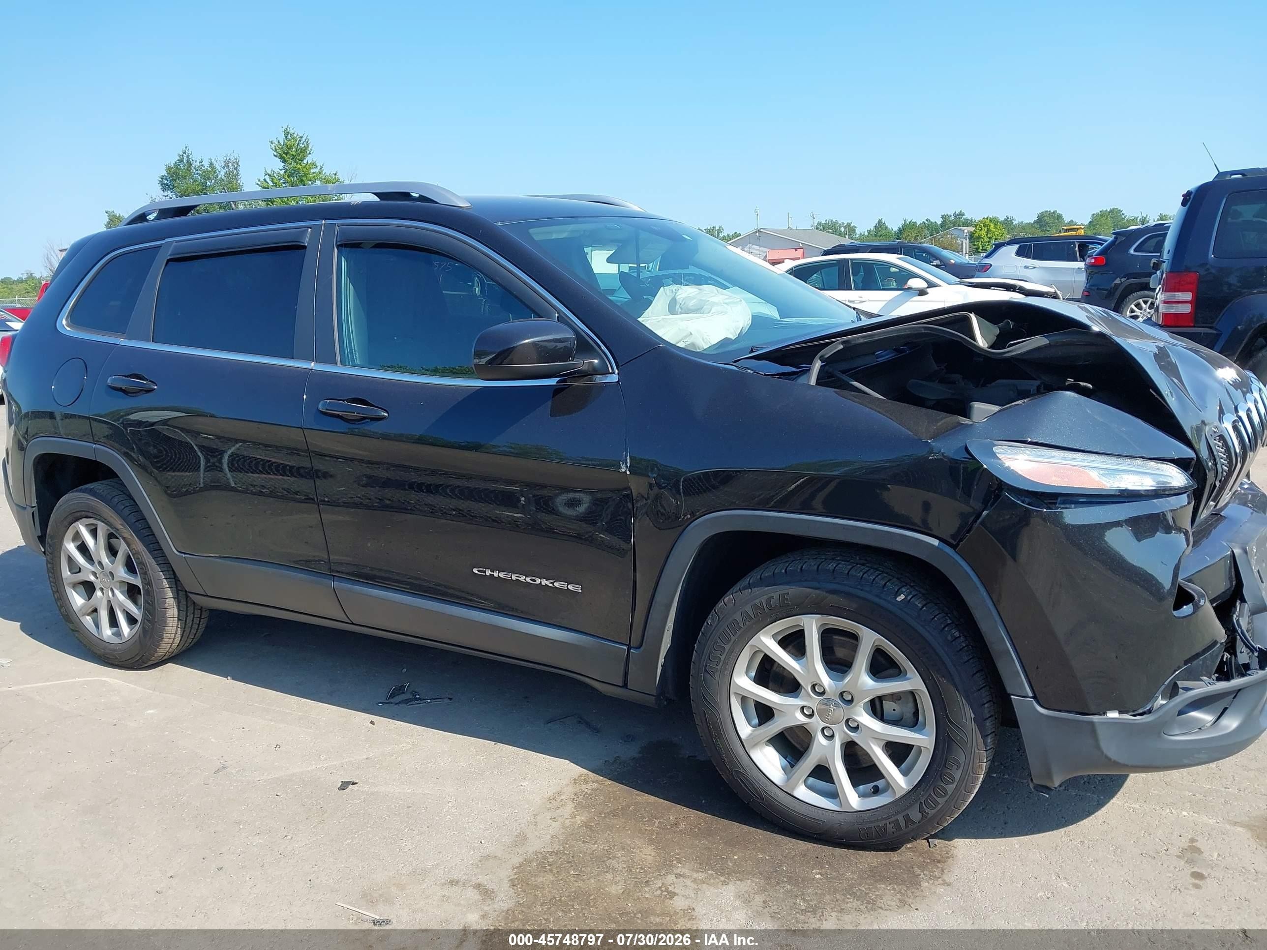2015 Jeep Cherokee Latitude Black vin: 1C4PJLCB9FW642992