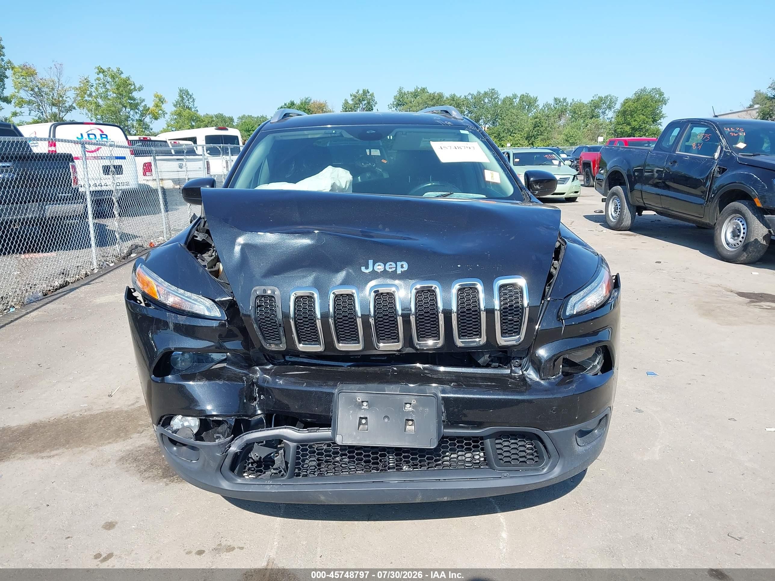 2015 Jeep Cherokee Latitude Black vin: 1C4PJLCB9FW642992
