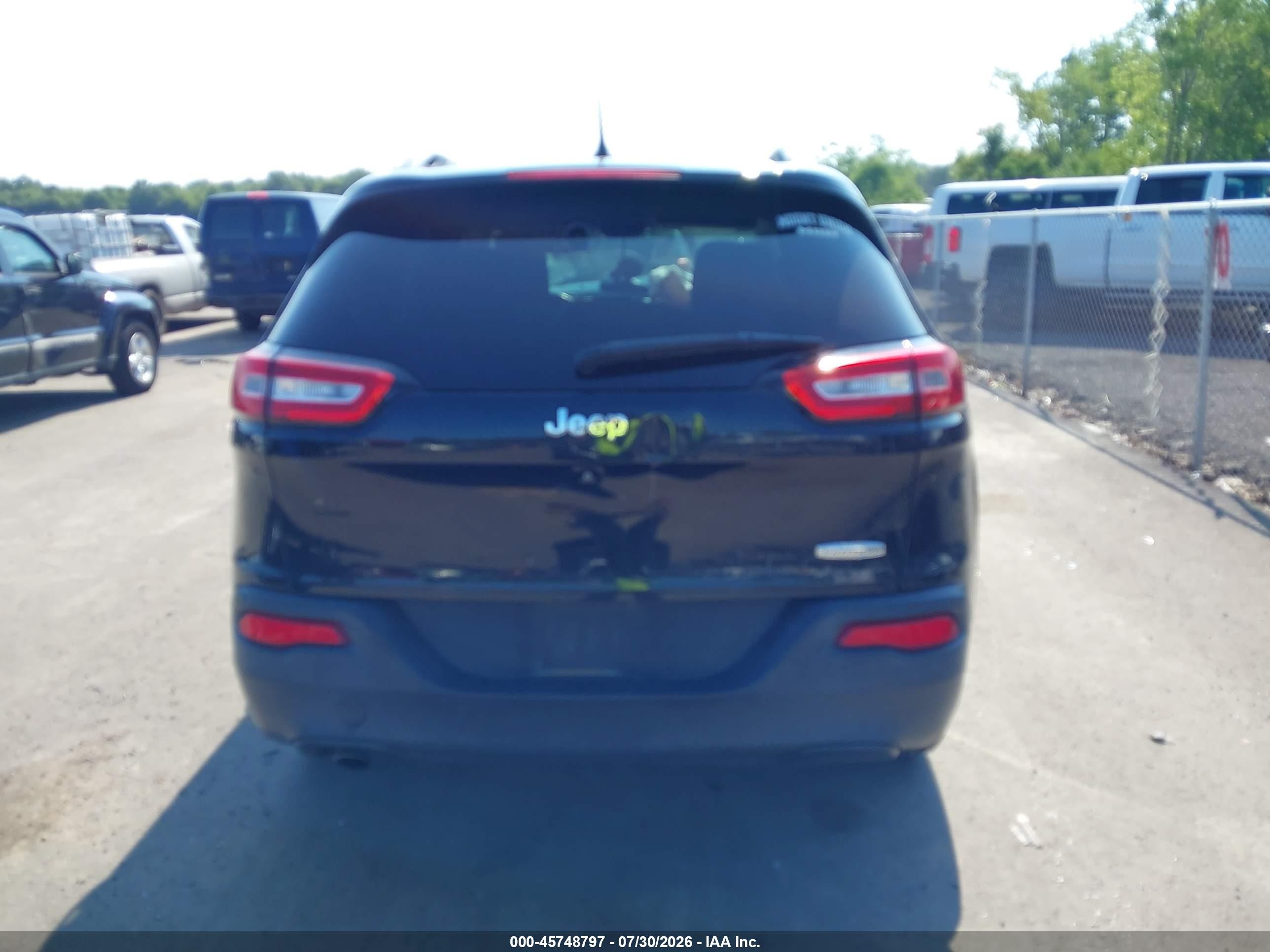 2015 Jeep Cherokee Latitude Black vin: 1C4PJLCB9FW642992