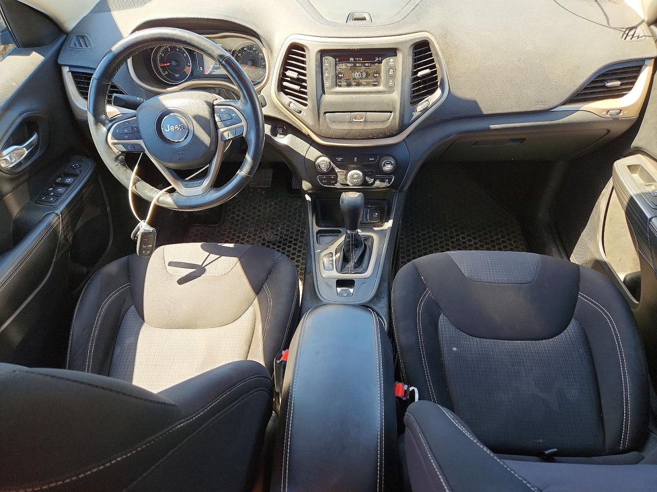 2015 Jeep Cherokee Latitude Черный vin: 1C4PJLCB9FW700079