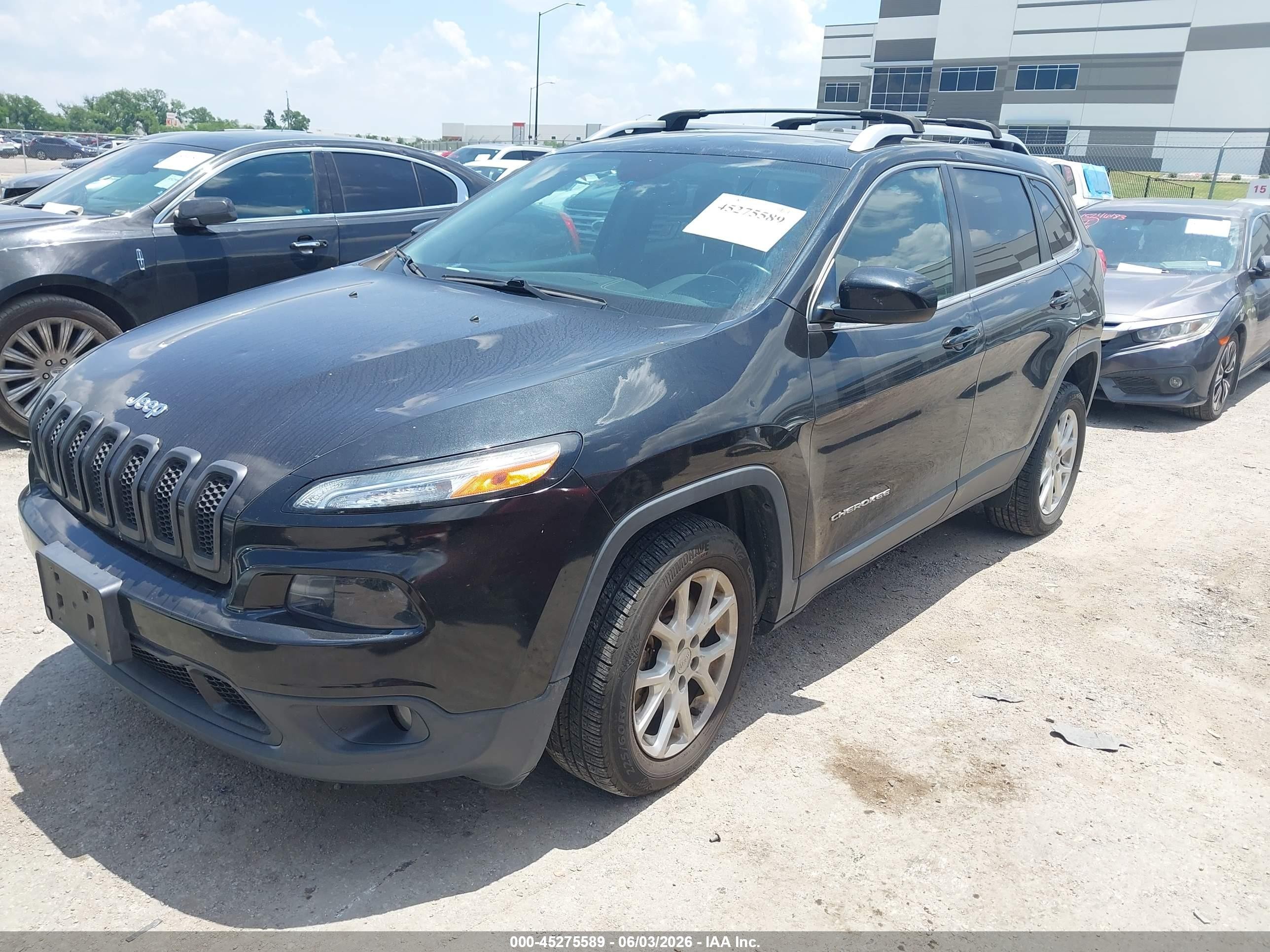 2015 Jeep Cherokee Latitude Черный vin: 1C4PJLCB9FW711583